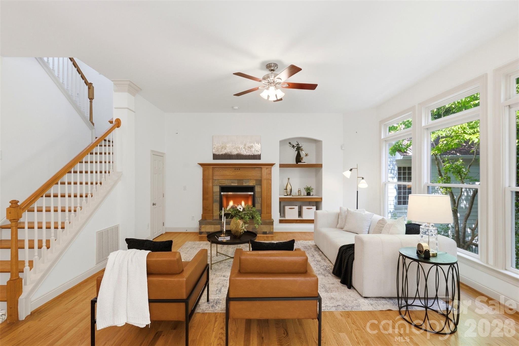 739 Julia Street Property Photo 11