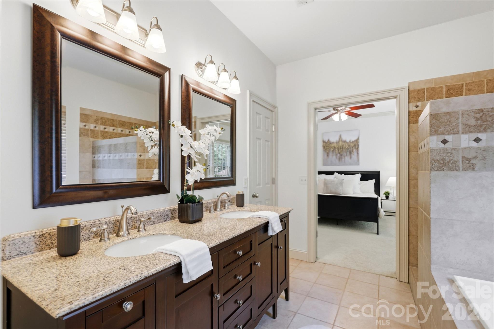 739 Julia Street Property Photo 24