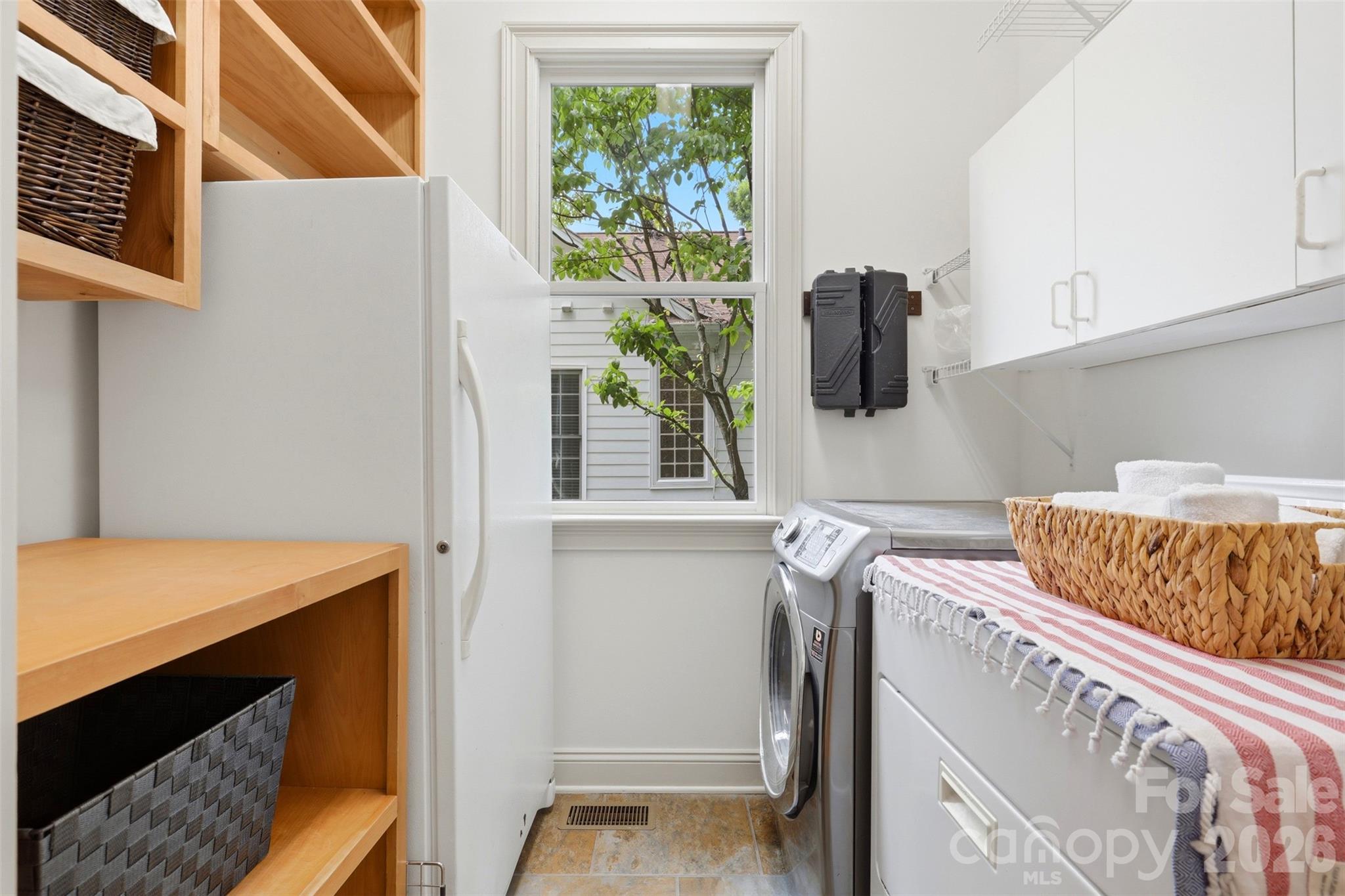 739 Julia Street Property Photo 31