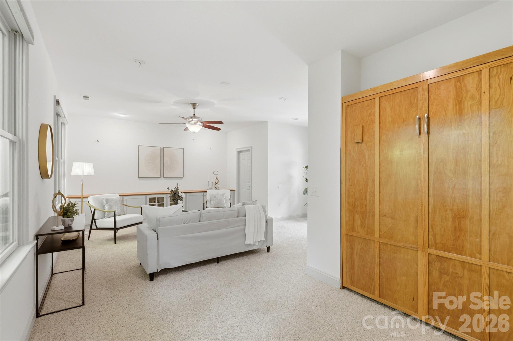 739 Julia Street Property Photo 35