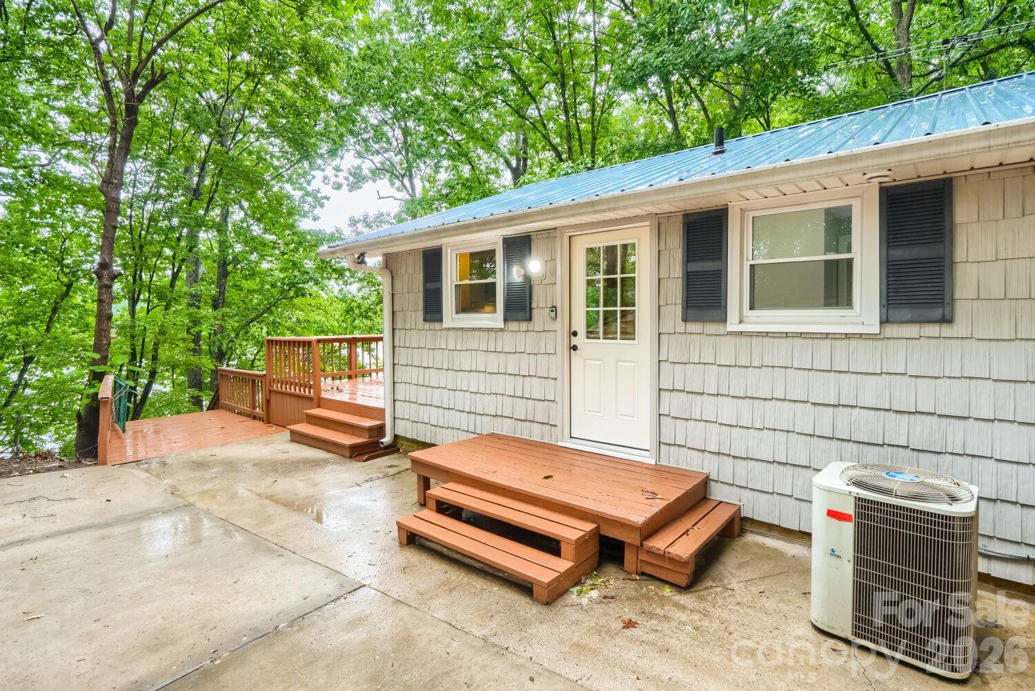 42640 Moonshine Drive Property Photo 4
