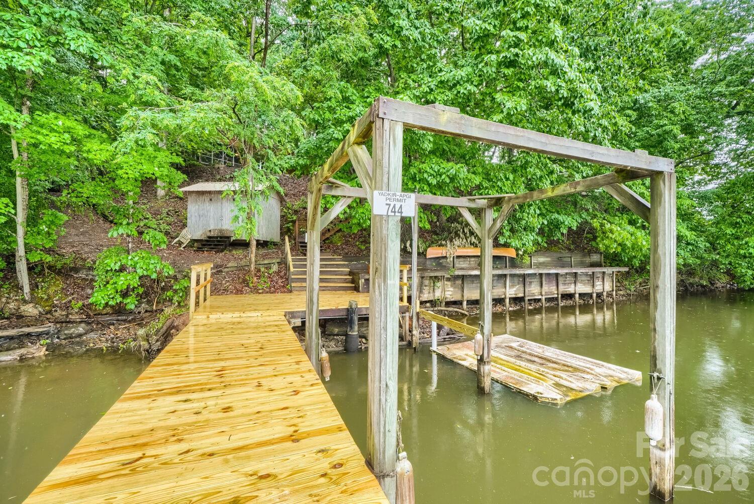 42640 Moonshine Drive Property Photo 27