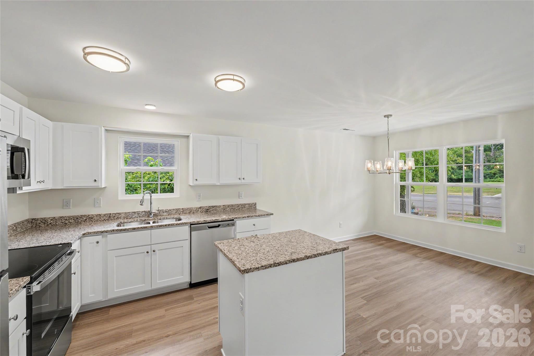 821 Carolina Avenue Property Photo 7