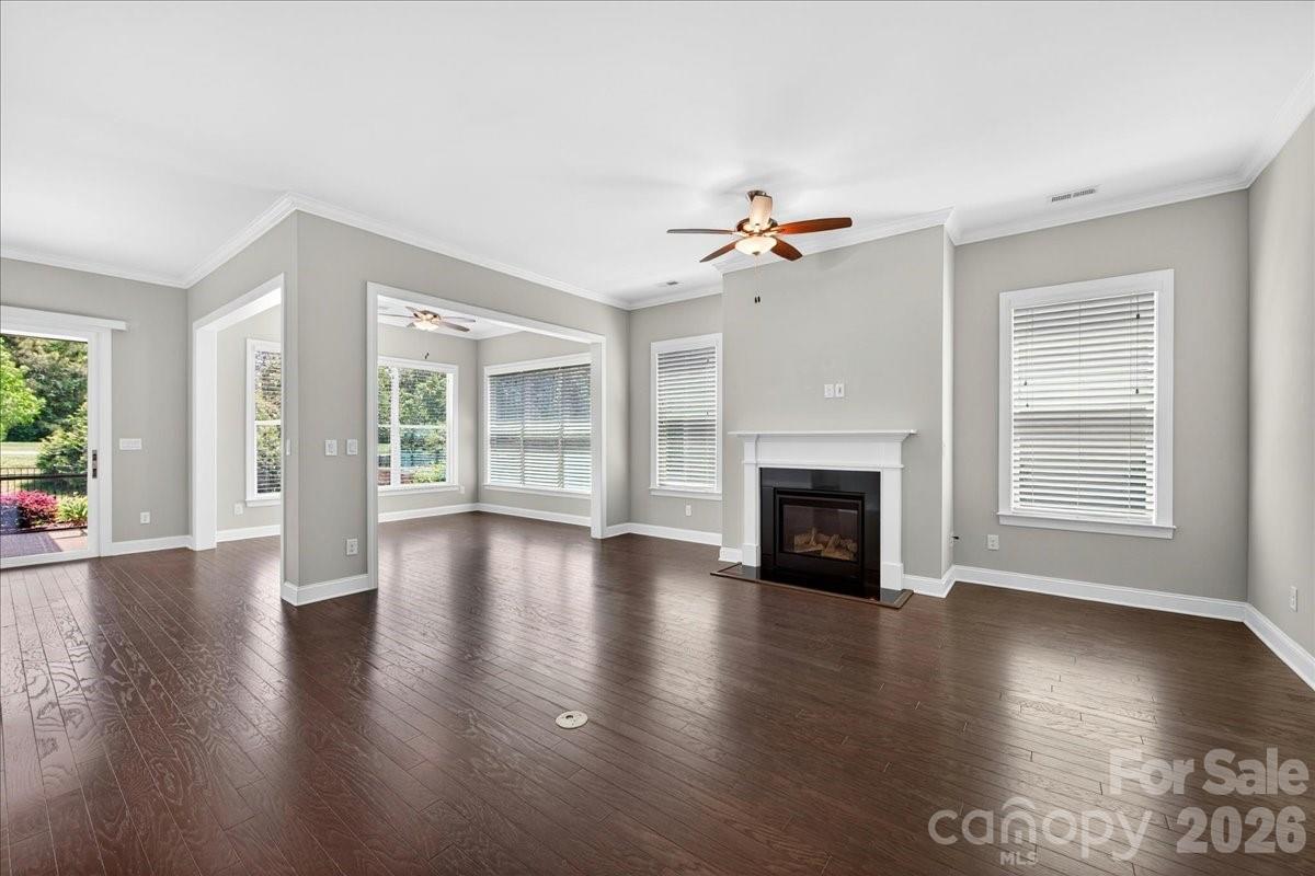 249 Stone Mountain Way Property Photo 7