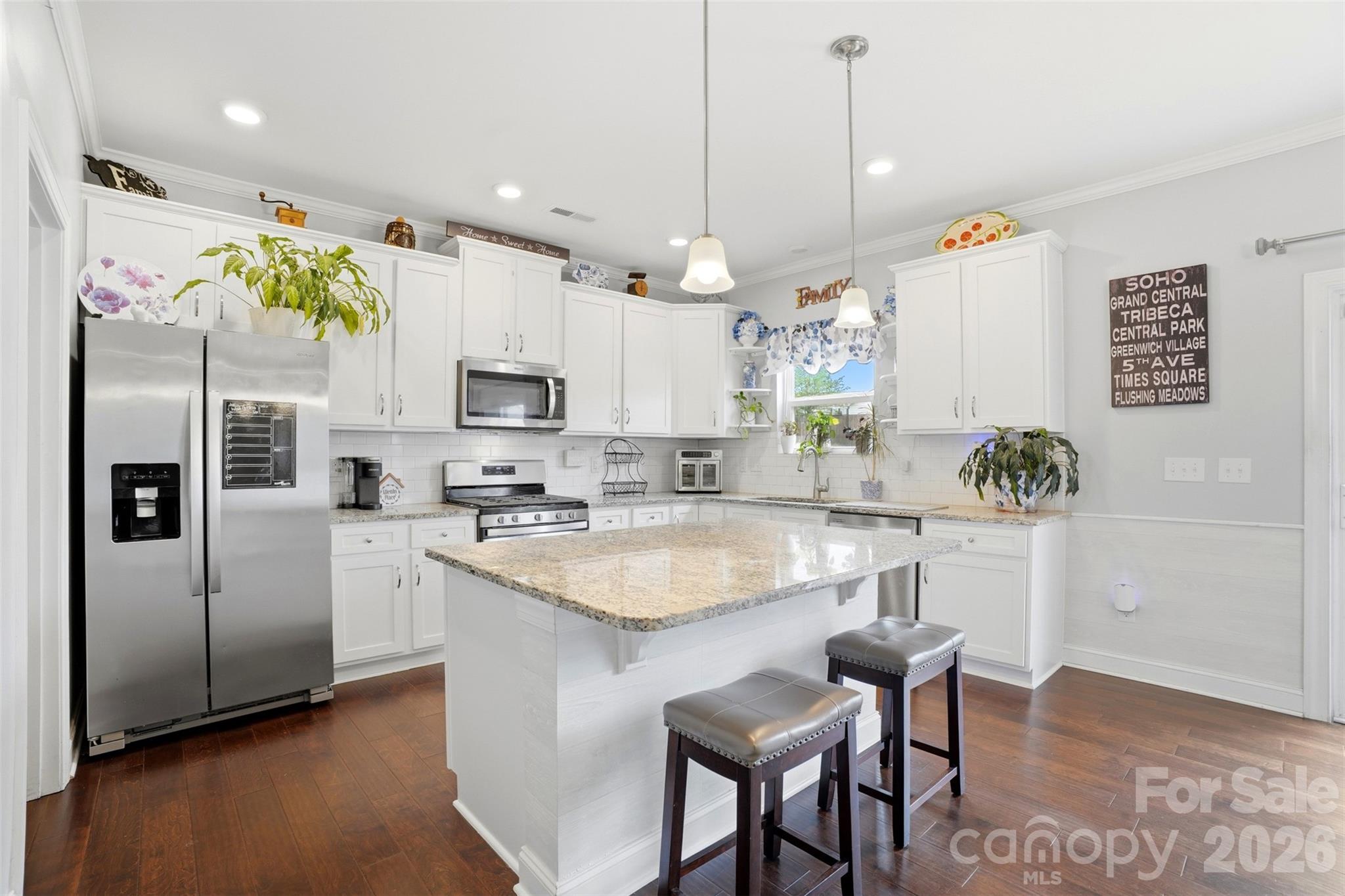 4224 Allenby Place Property Photo 6