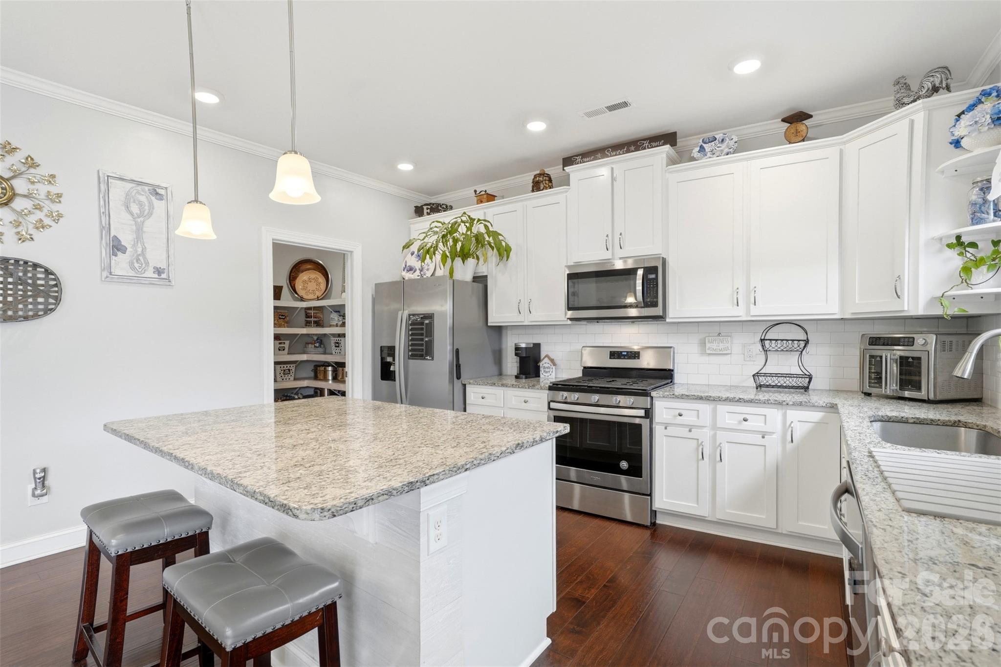 4224 Allenby Place Property Photo 8