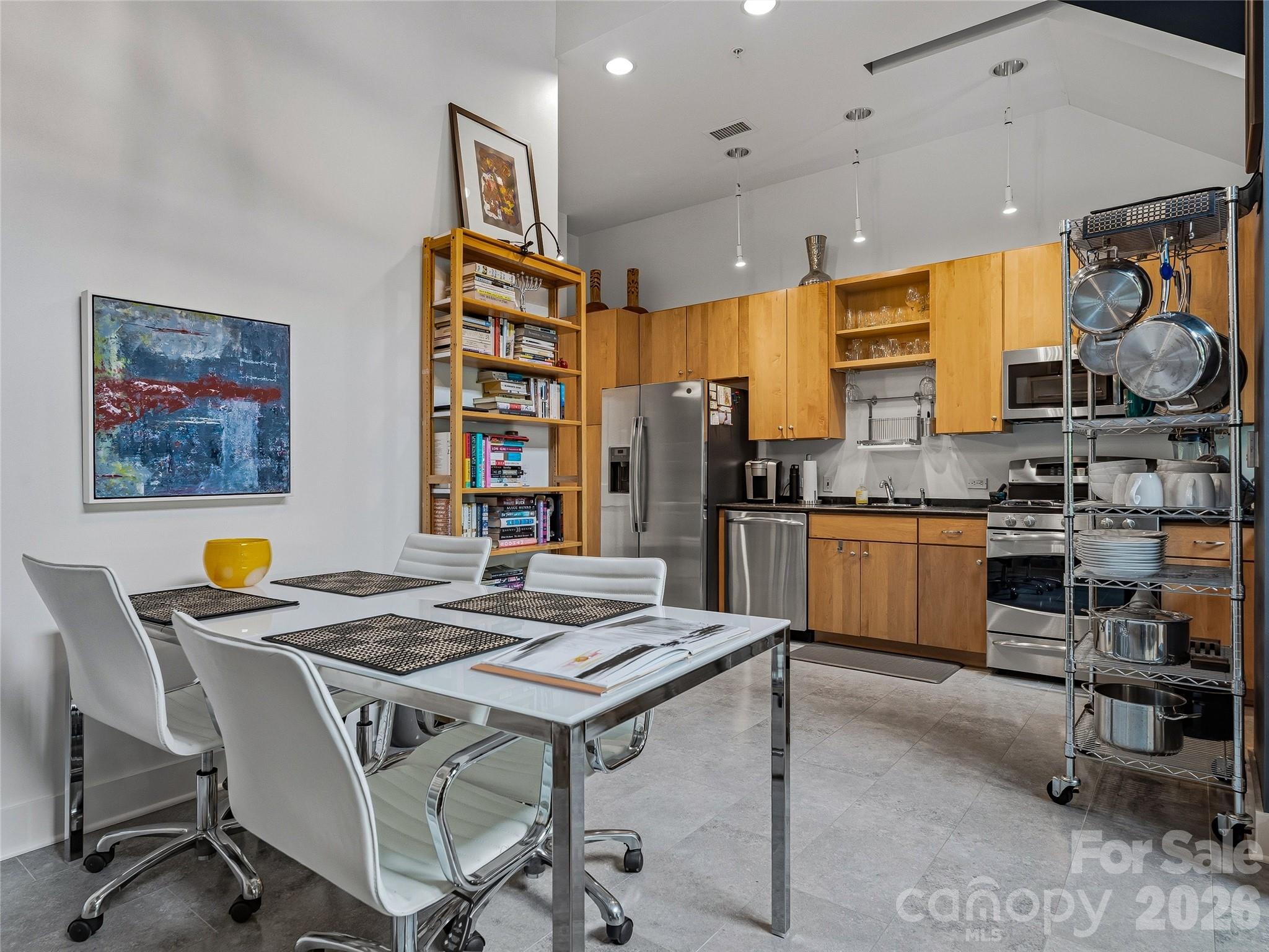 60 N Market Street 107 Property Photo 5