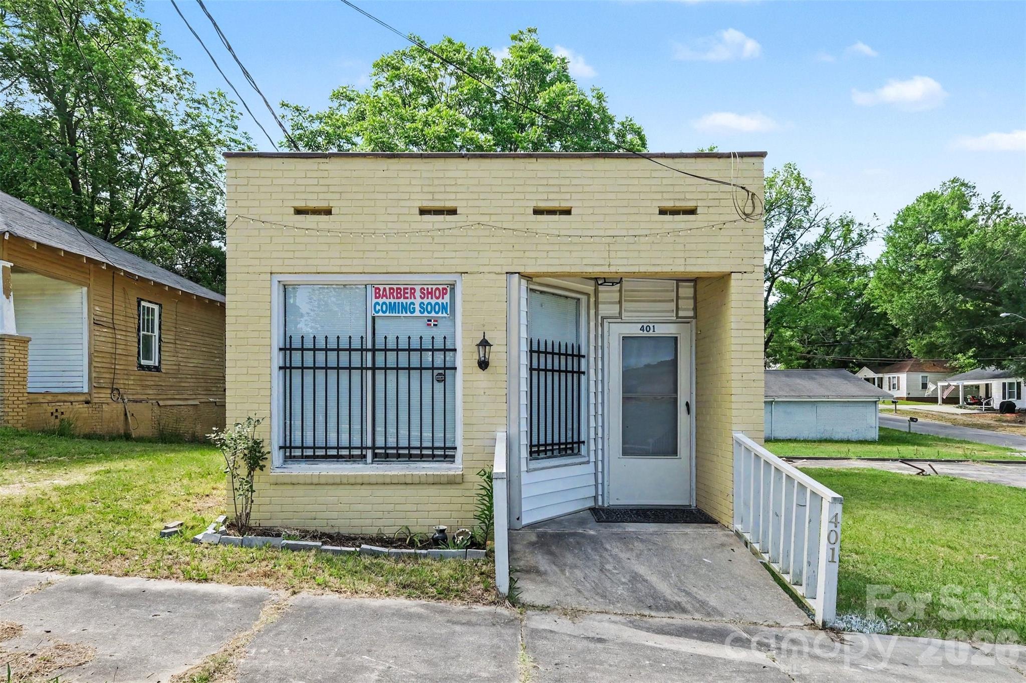 401 E Gay Street Property Photo 1