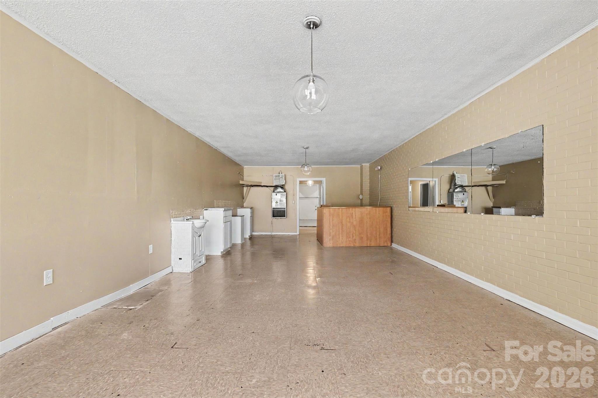 401 E Gay Street Property Photo 4