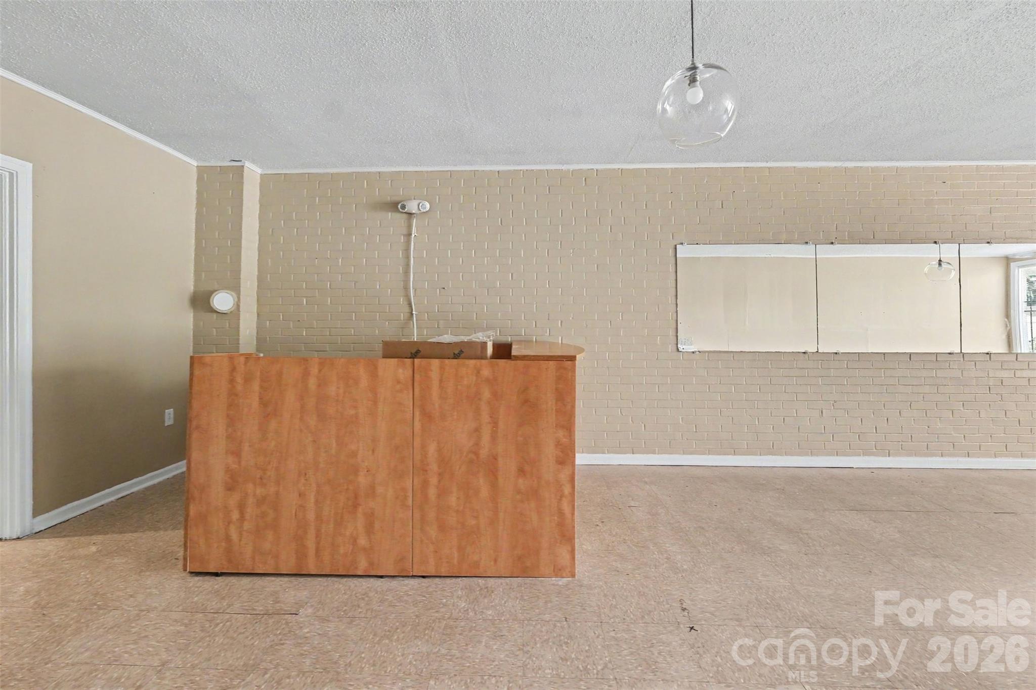 401 E Gay Street Property Photo 8