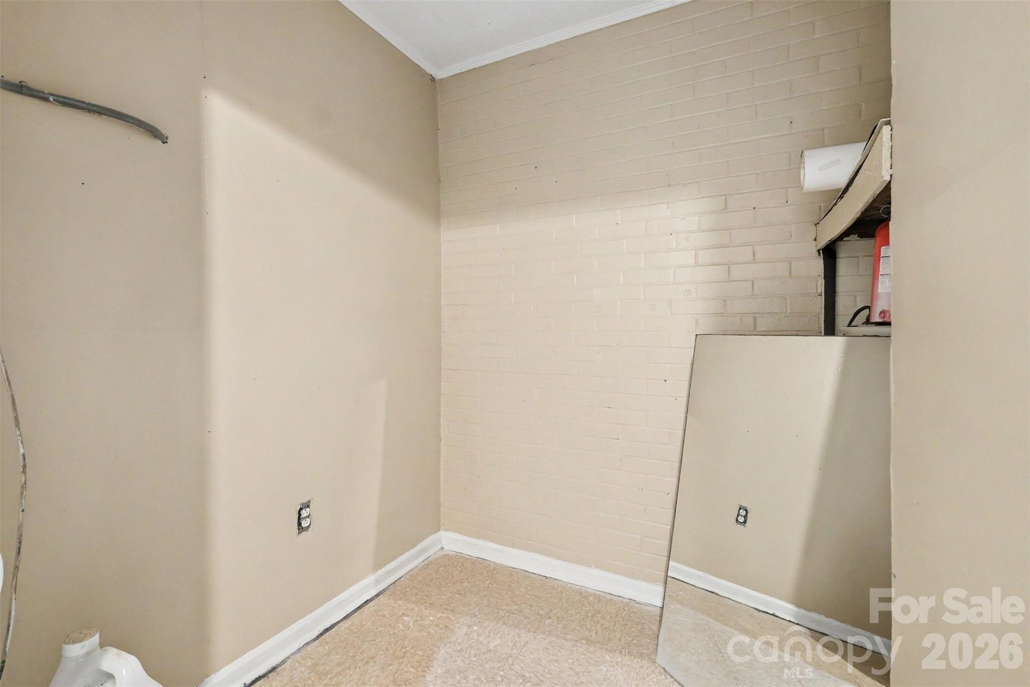 401 E Gay Street Property Photo 12