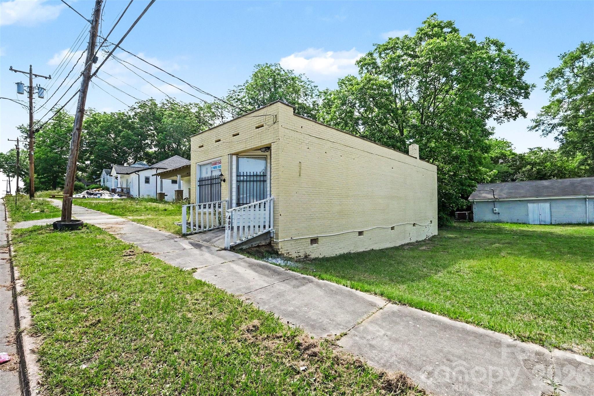 401 E Gay Street Property Photo 19