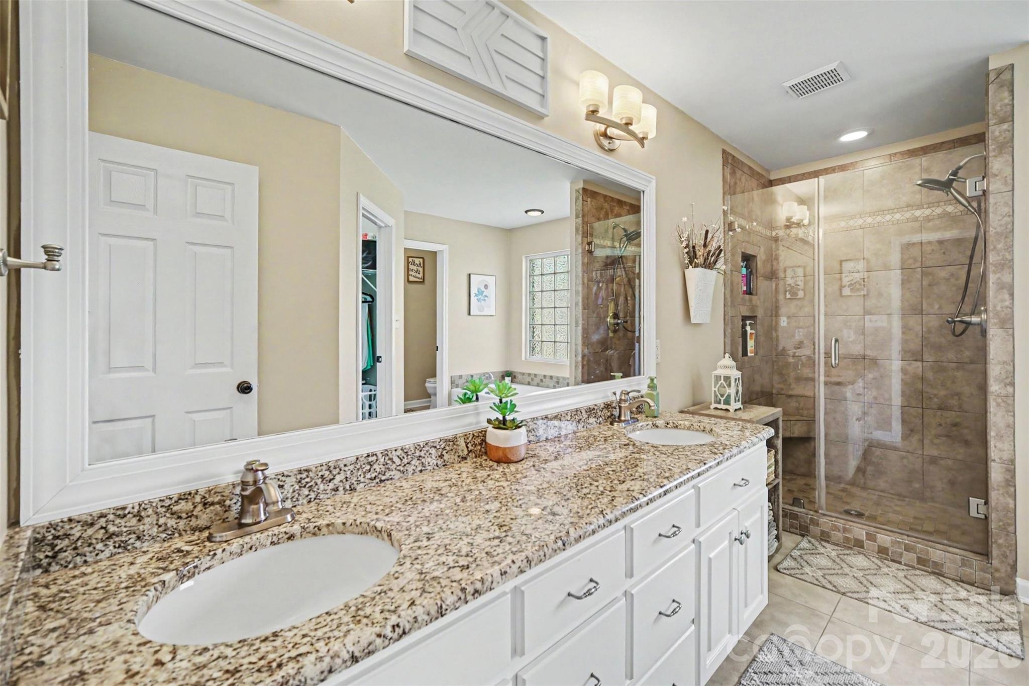 9903 Madres Court Property Photo 20