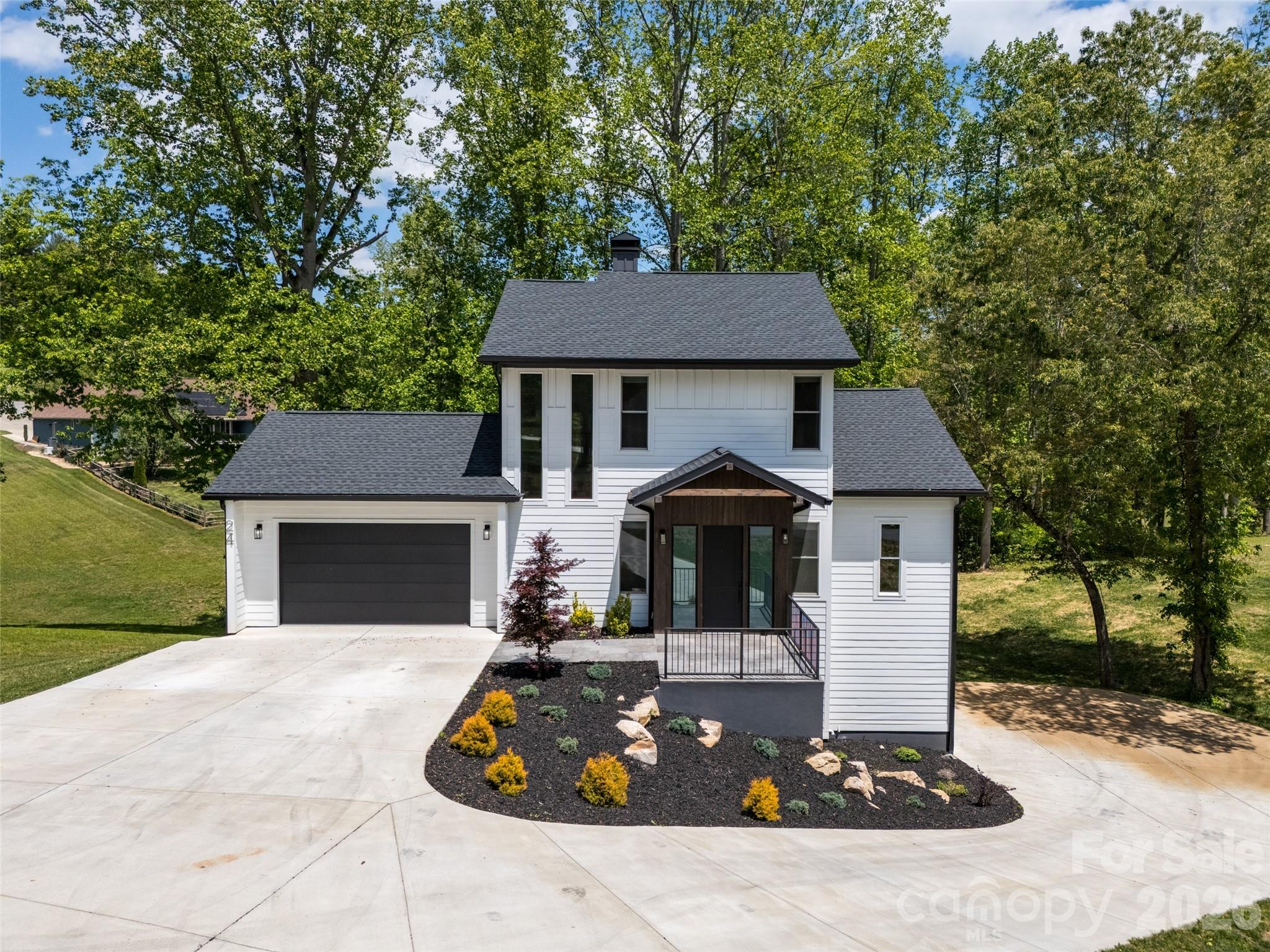 24 Copper Mill Court Property Photo 1