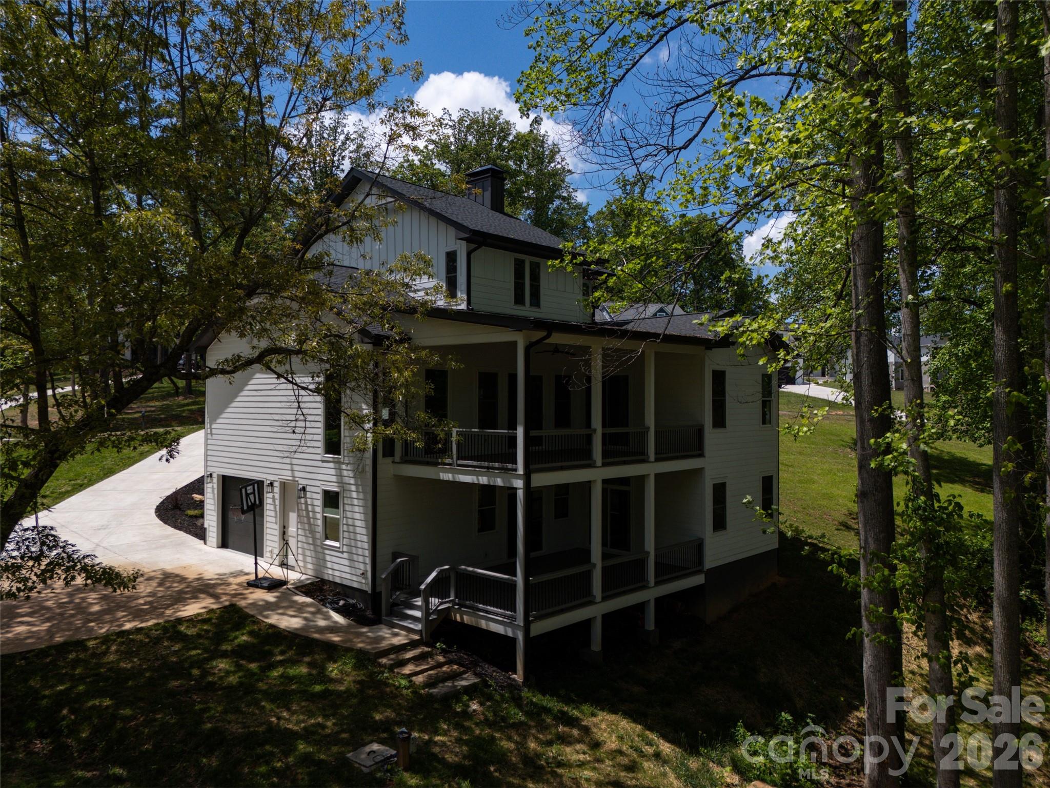 24 Copper Mill Court Property Photo 4