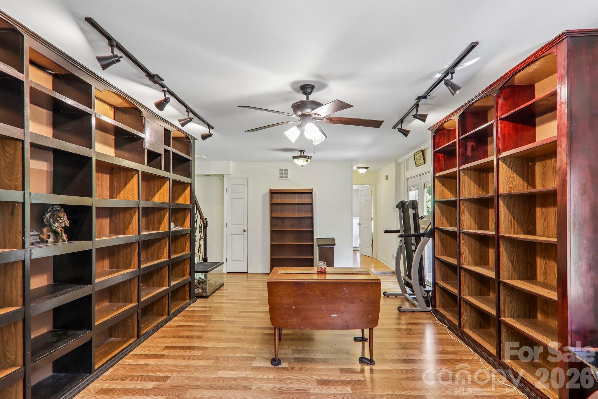 104 Finley Street Property Photo 35