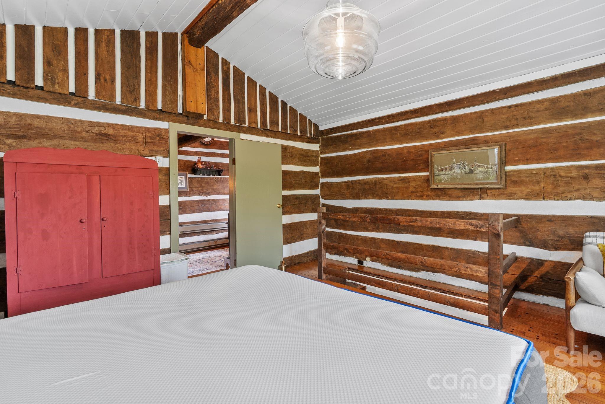 285 Glenaire Drive Property Photo 14