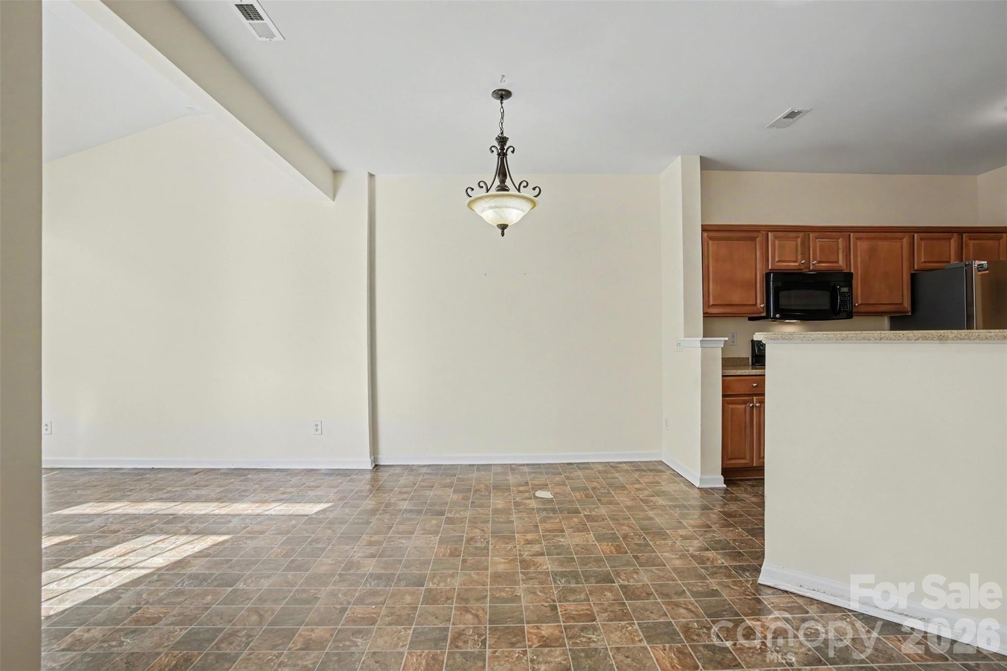 412 Nicklaus Lane Property Photo 7