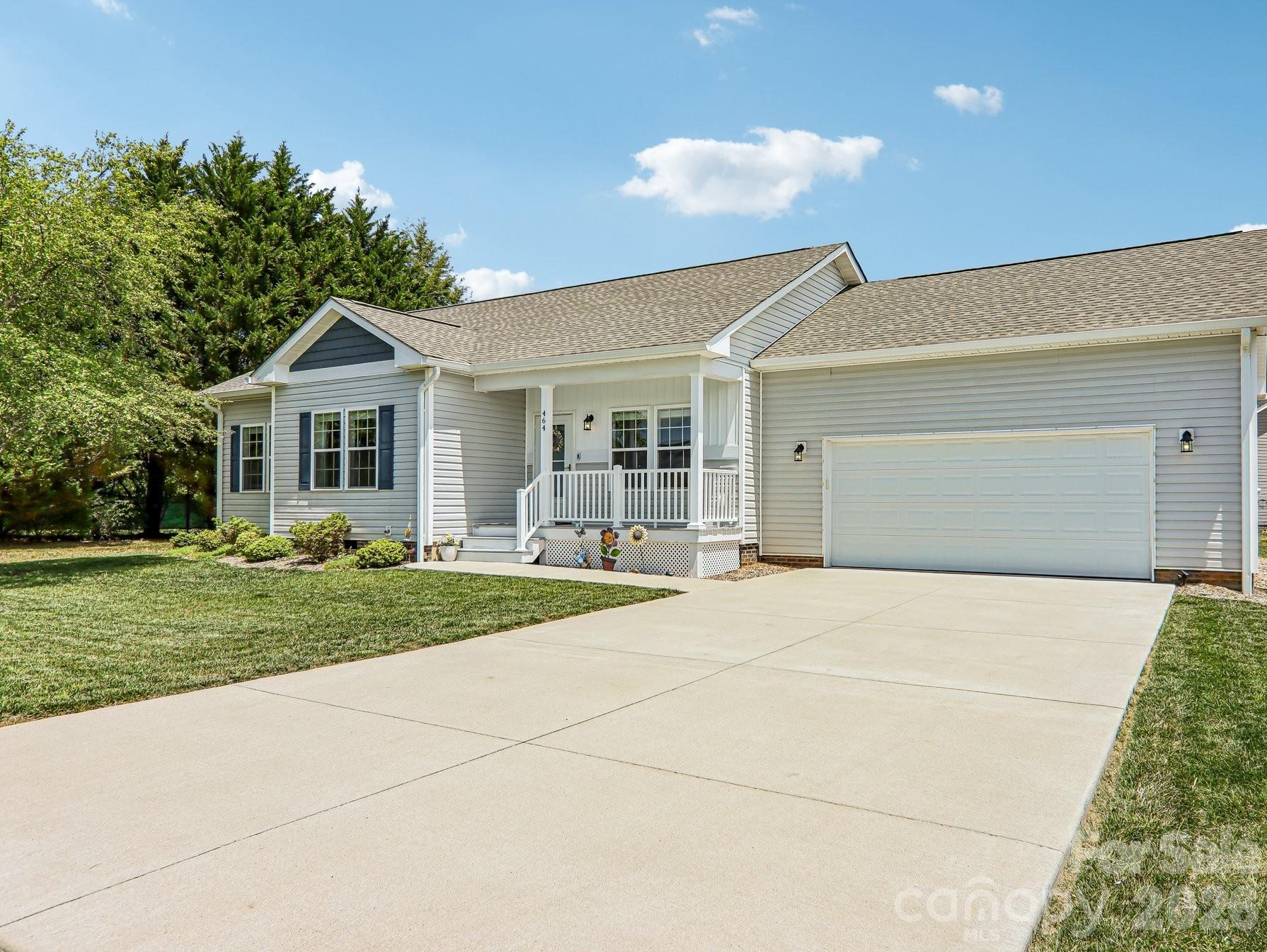 464 Riverwind Drive Property Photo 1