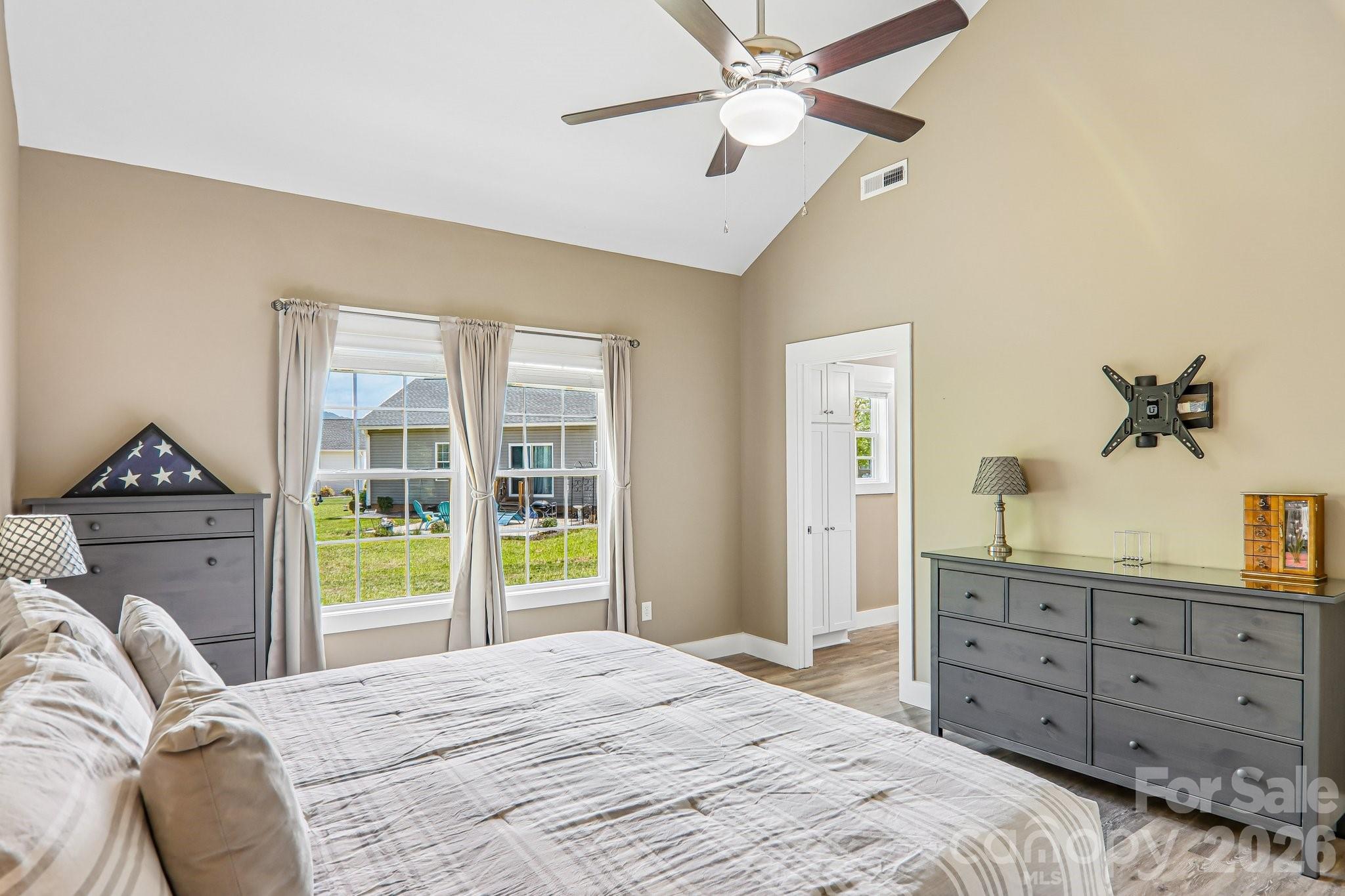 464 Riverwind Drive Property Photo 14