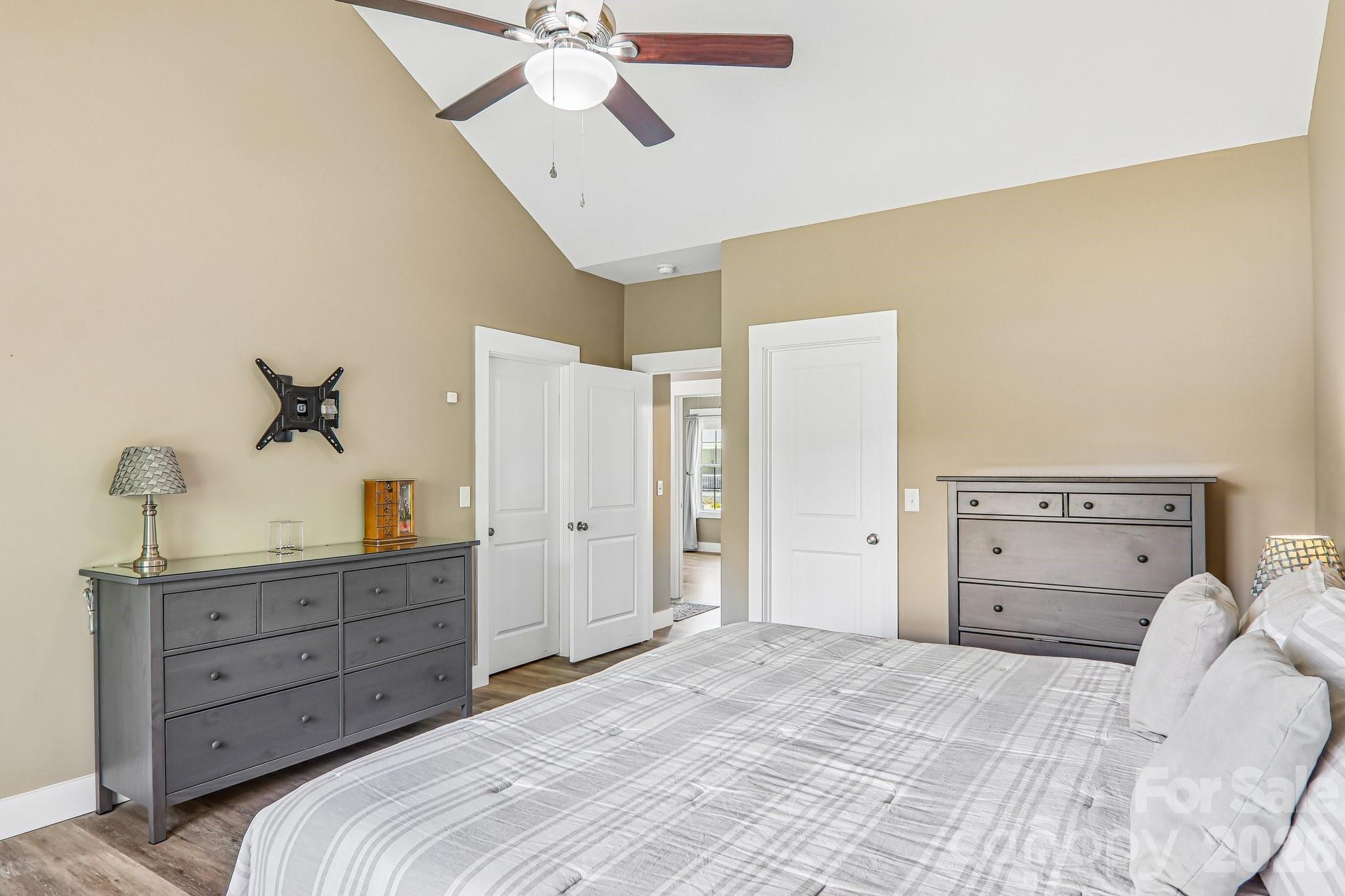 464 Riverwind Drive Property Photo 15