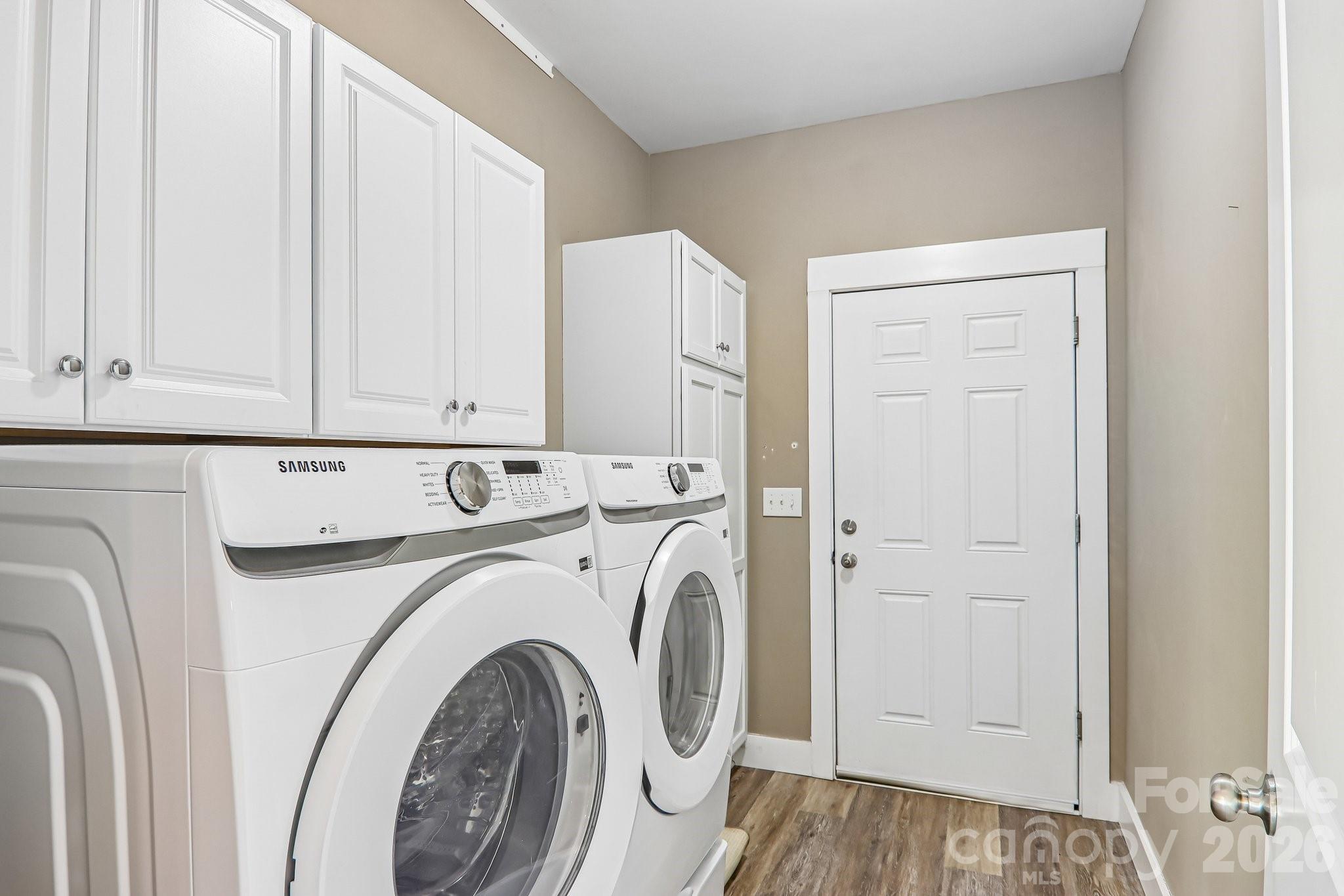 464 Riverwind Drive Property Photo 22