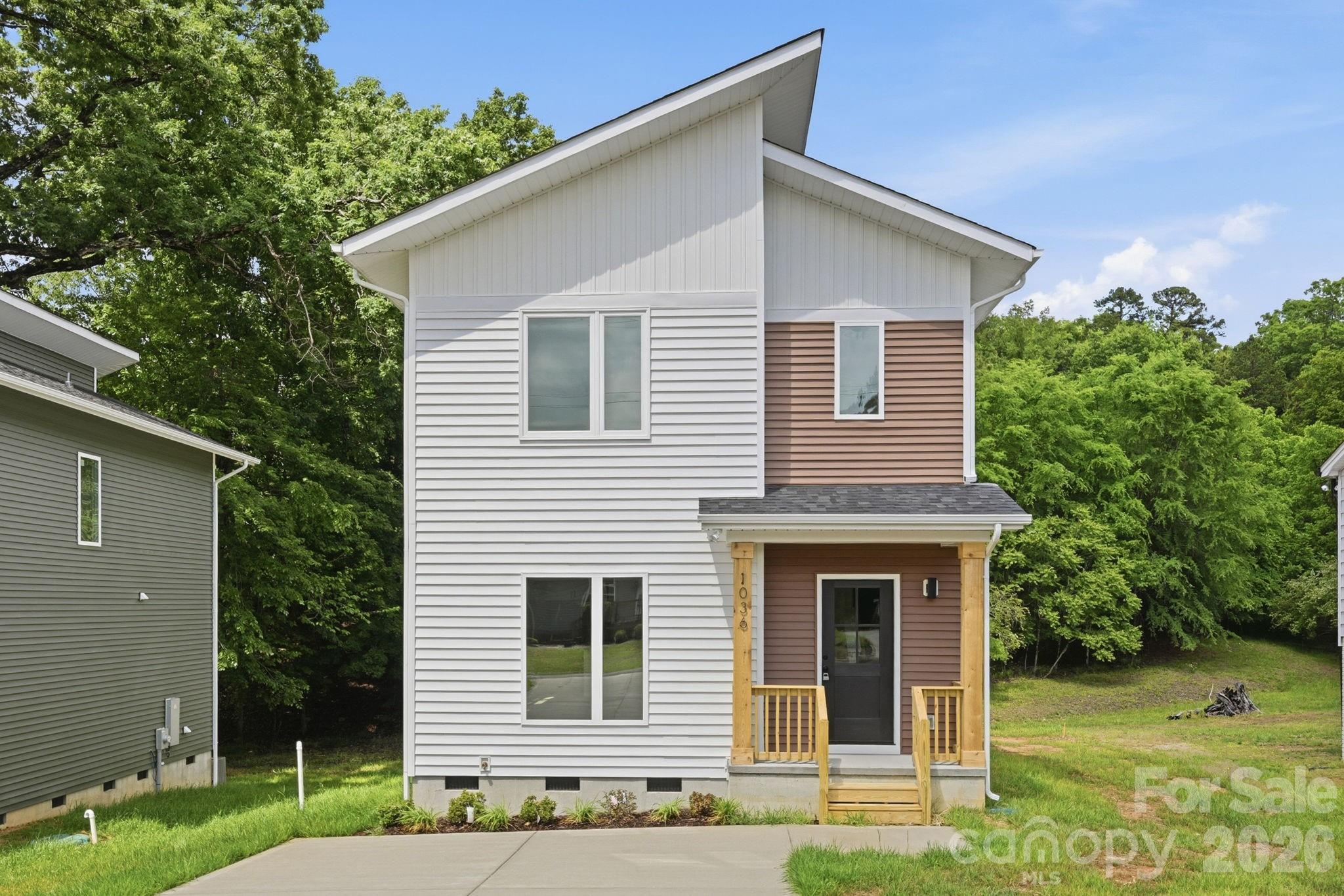 1036 Patton Avenue Property Photo 1