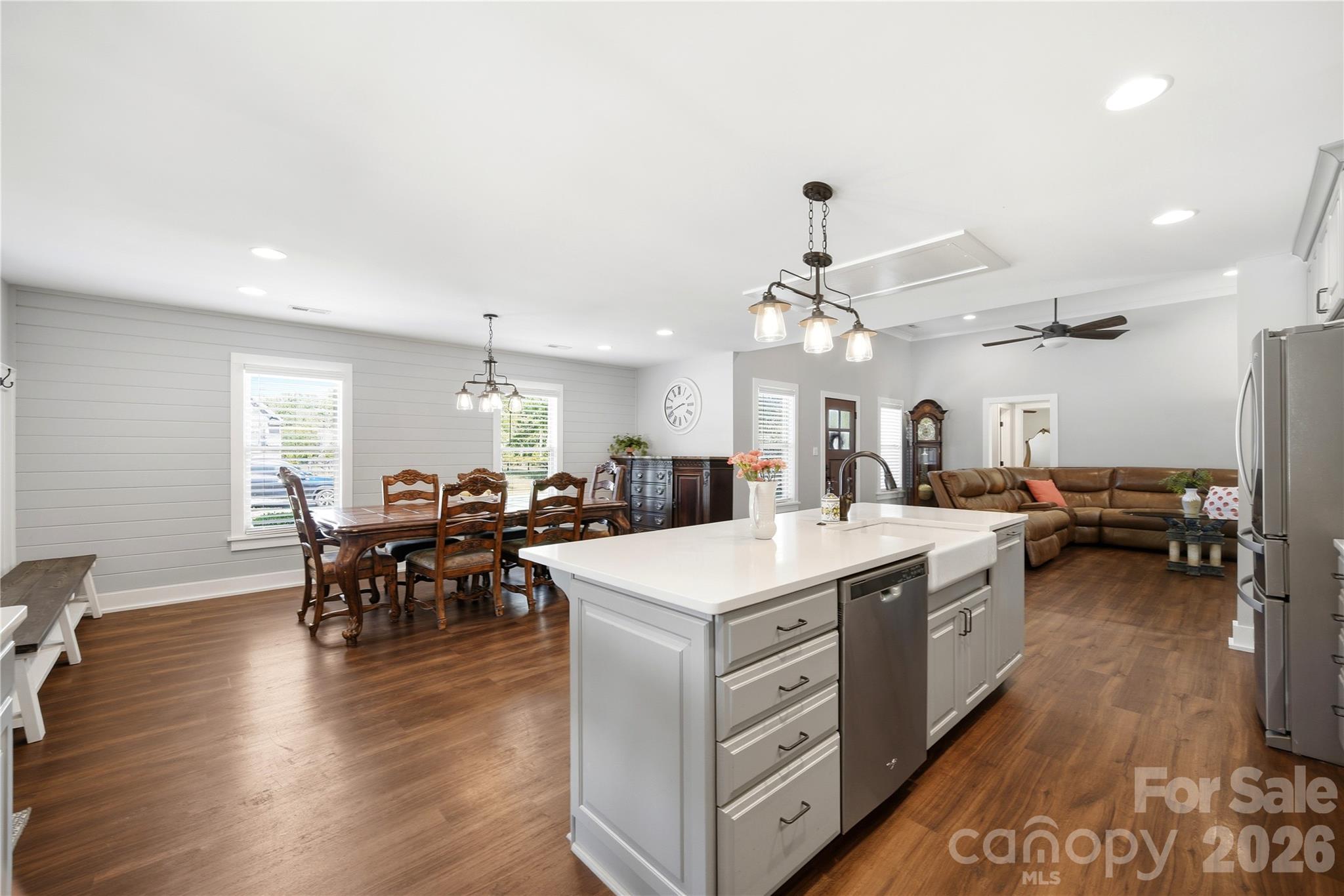 5701 Cedar Hill Drive Property Photo 6