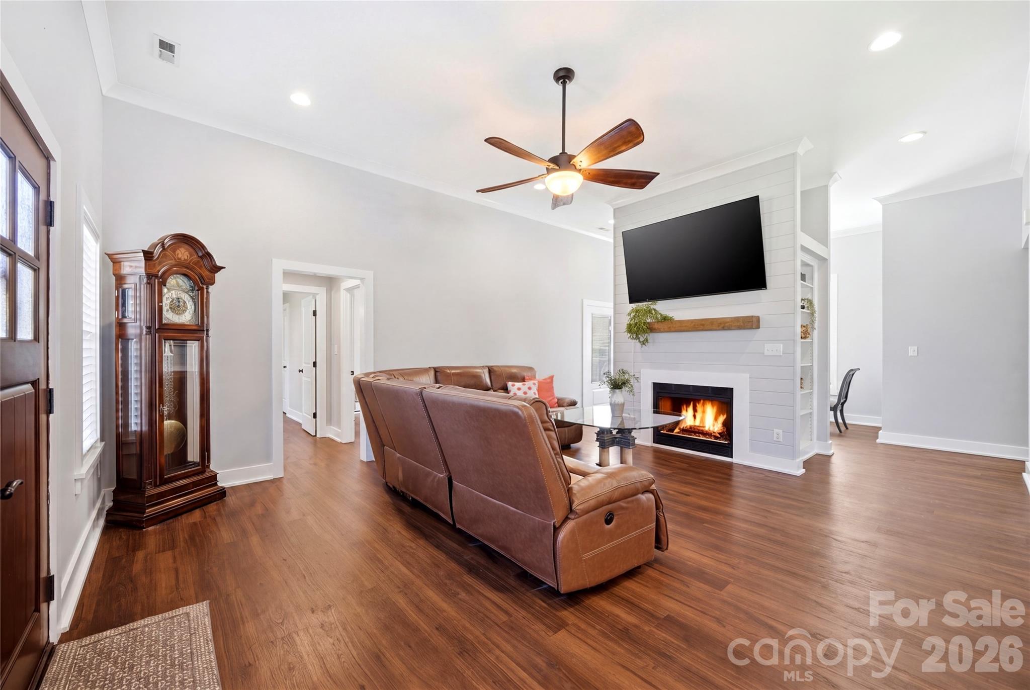 5701 Cedar Hill Drive Property Photo 10