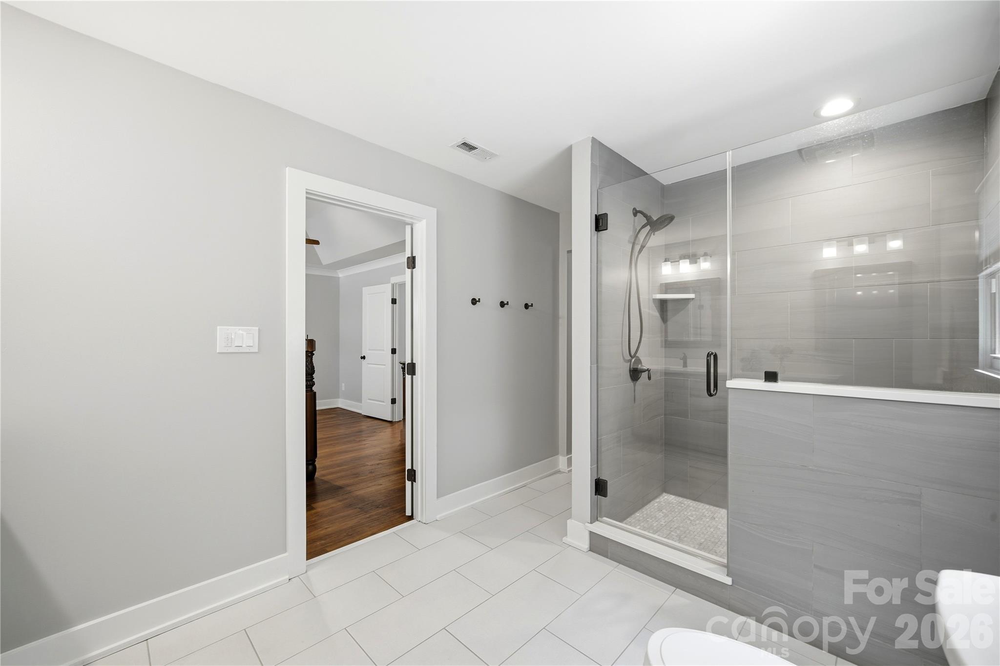 5701 Cedar Hill Drive Property Photo 19