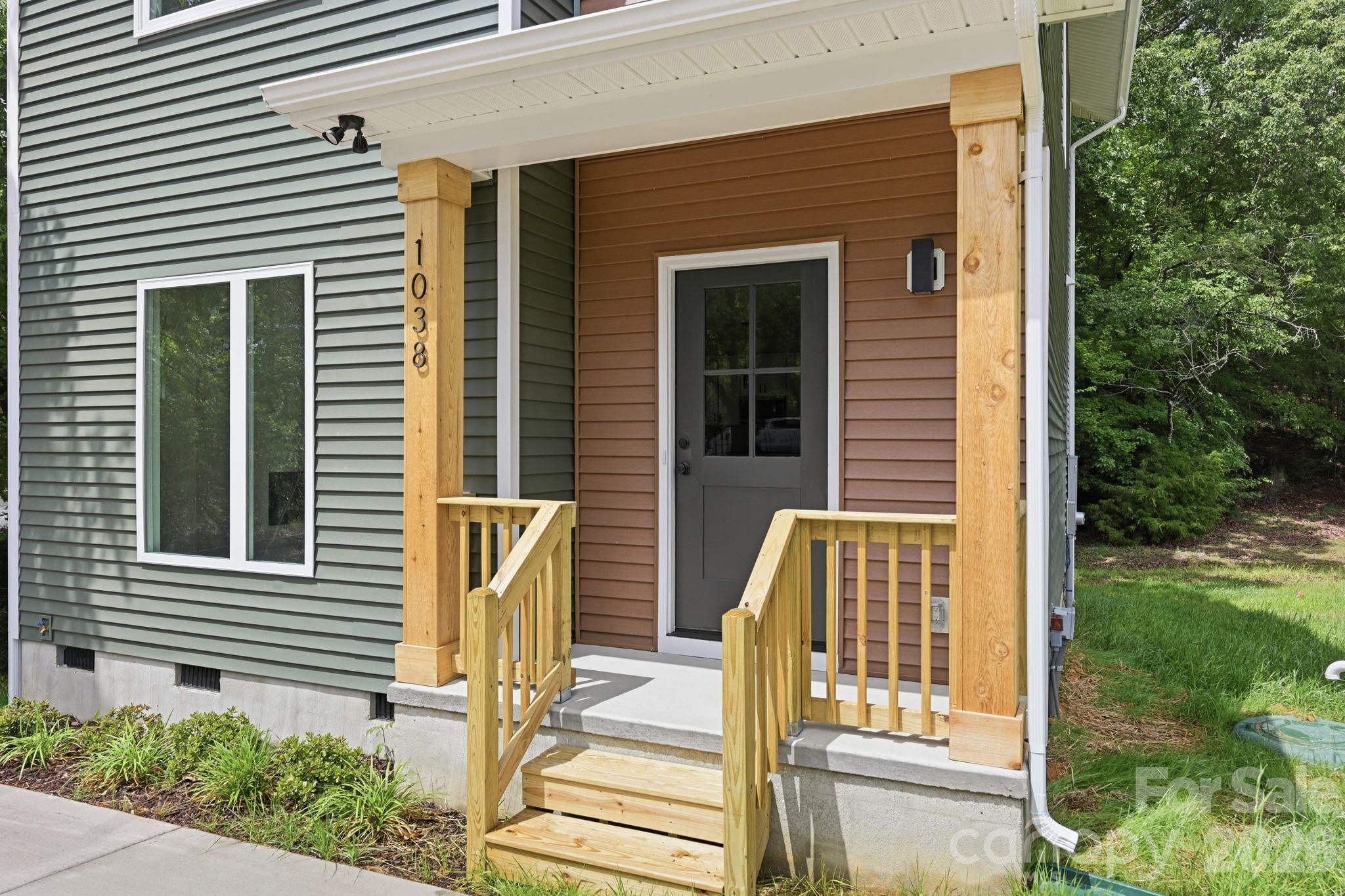 1038 Patton Avenue Property Photo 2
