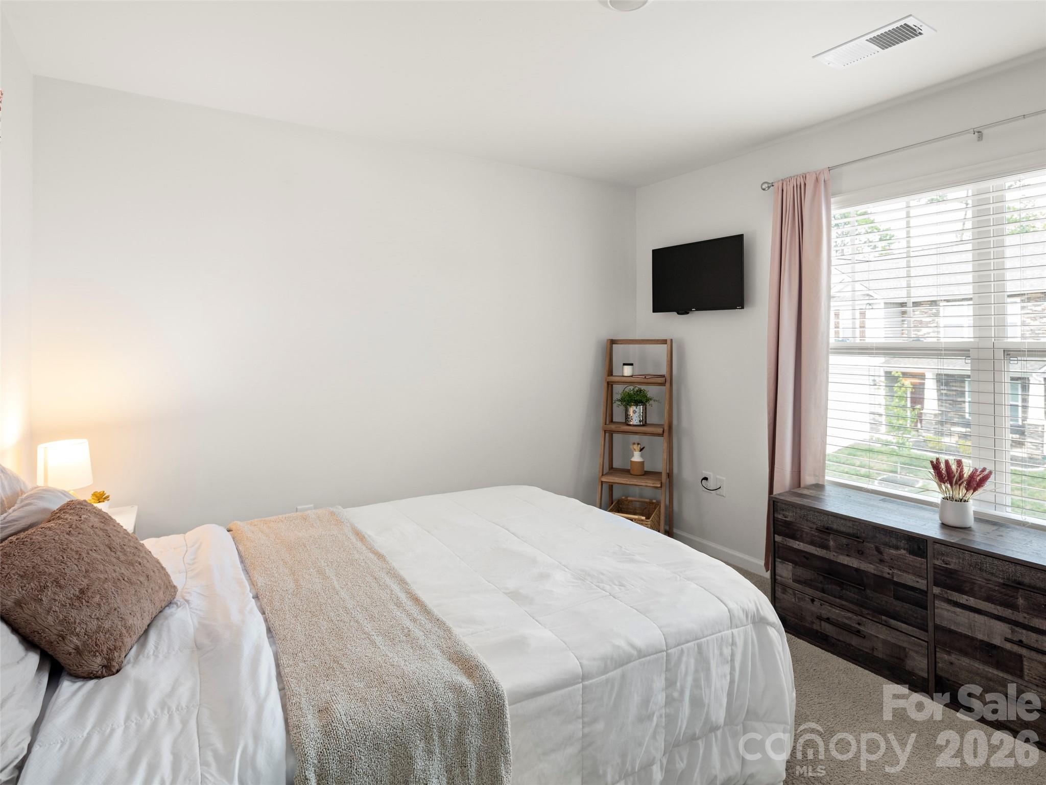 734 Fountain Park Boulevard Property Photo 15