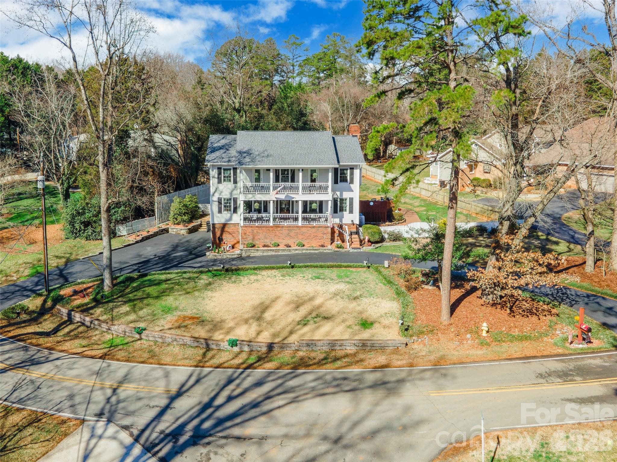 4205 Lake Shore Road Property Photo 2
