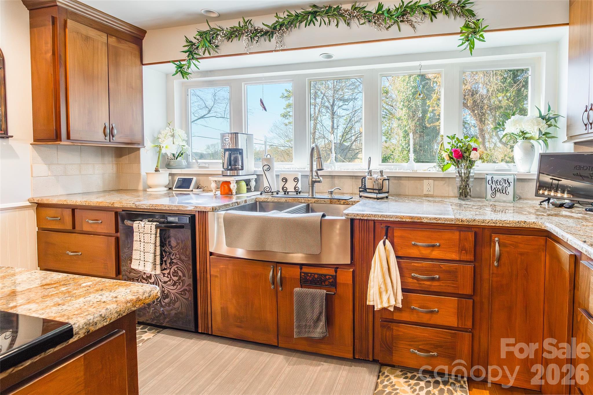 4205 Lake Shore Road Property Photo 14