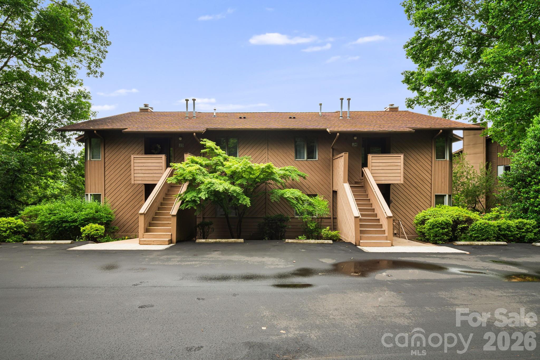 305 Piney Mountain Drive J2 Property Photo 2