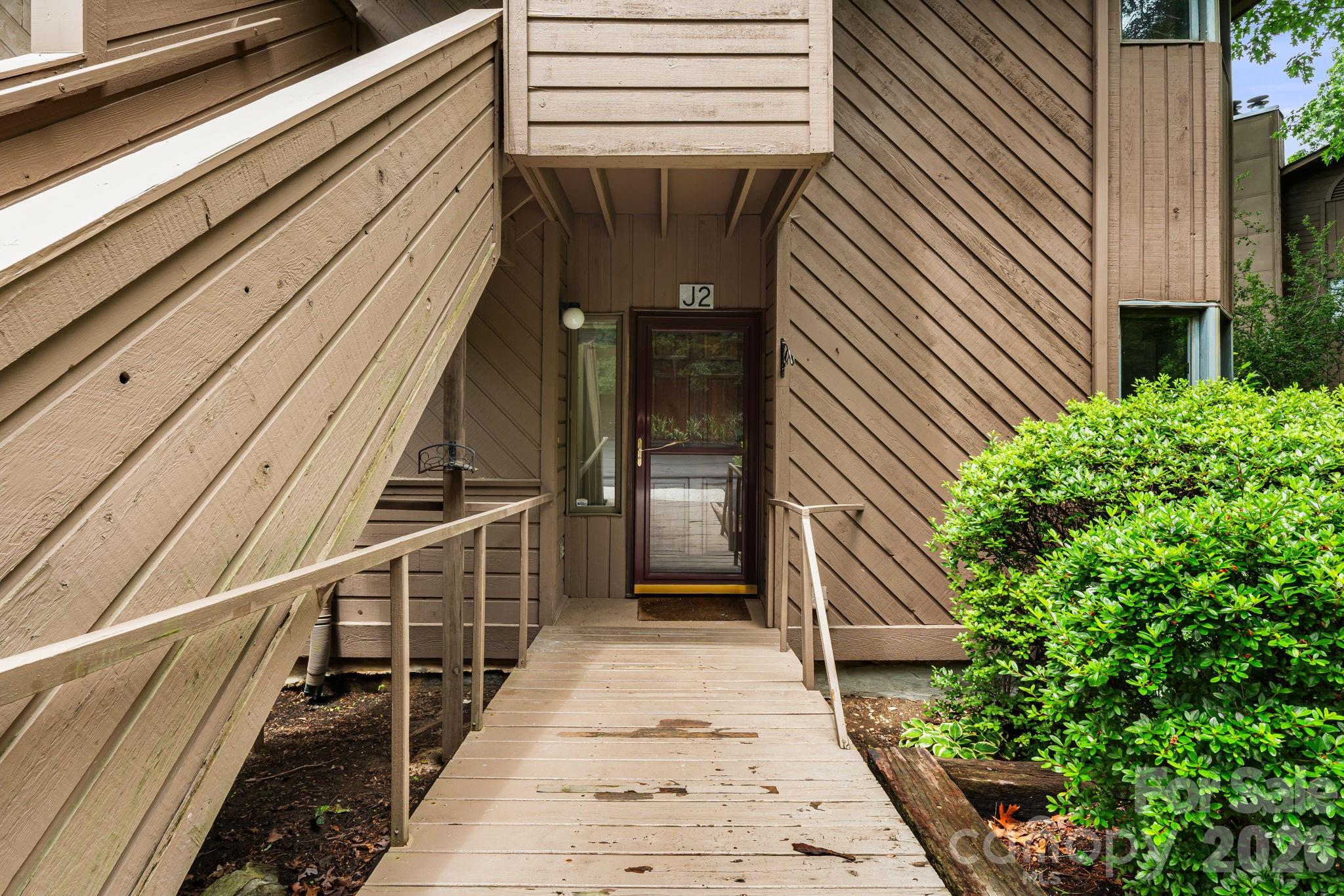 305 Piney Mountain Drive J2 Property Photo 5