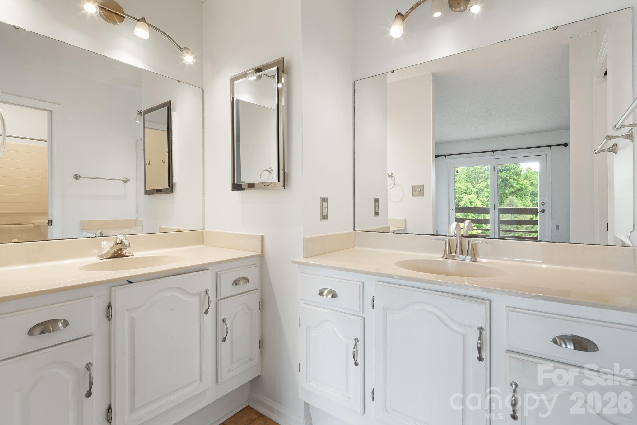305 Piney Mountain Drive J2 Property Photo 23