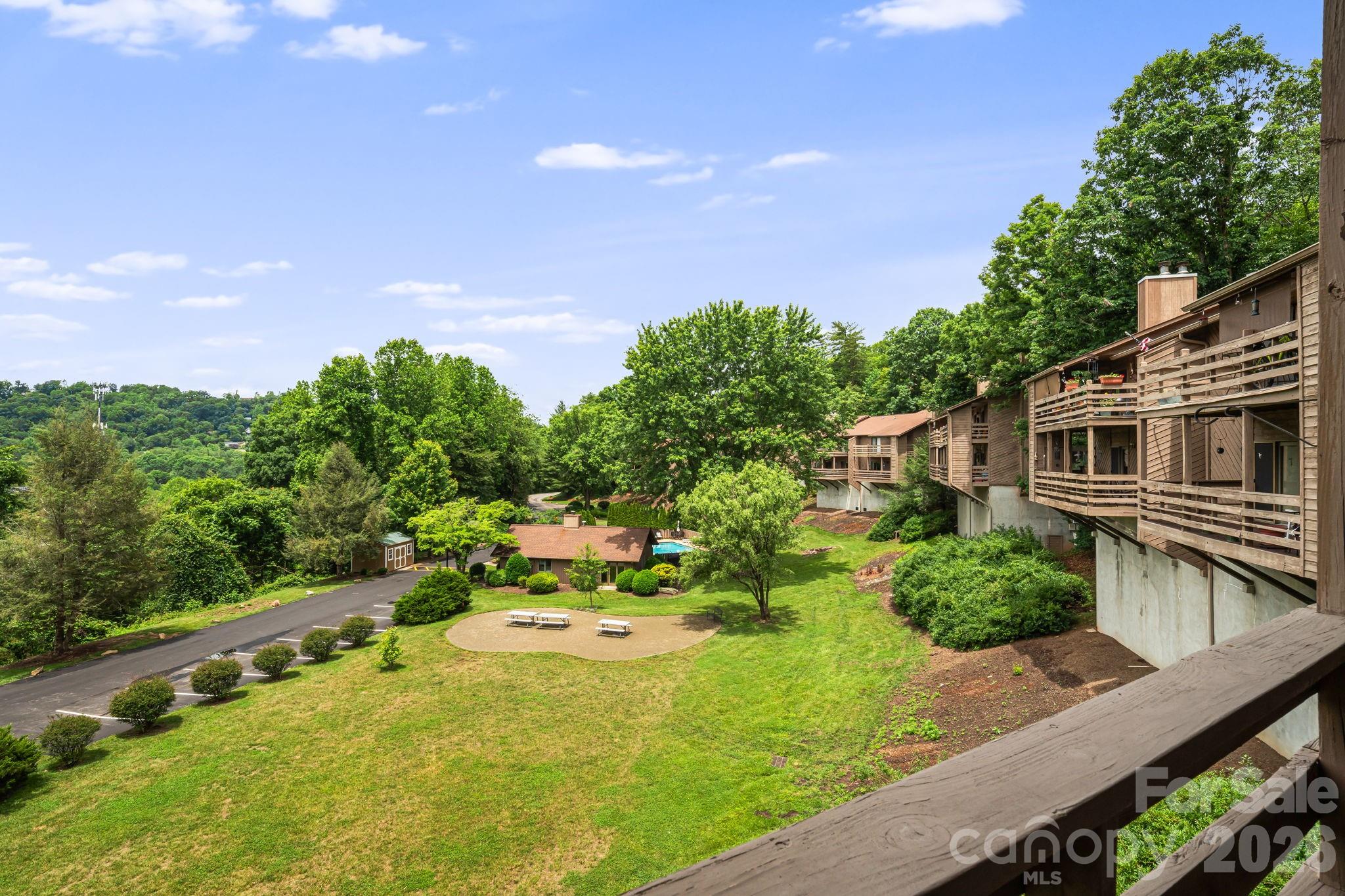 305 Piney Mountain Drive J2 Property Photo 29