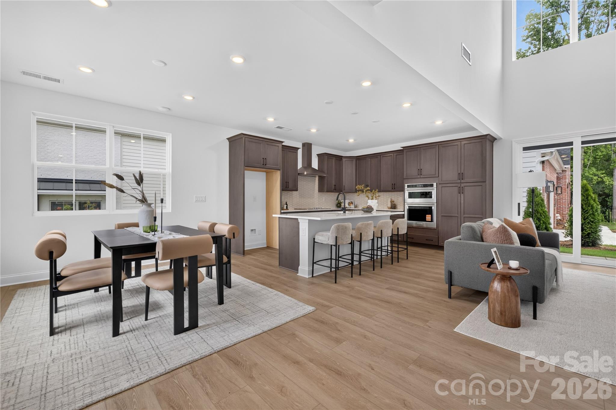409 Celestial Drive Property Photo 3
