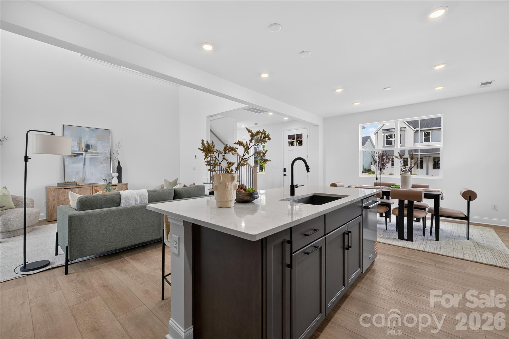409 Celestial Drive Property Photo 5