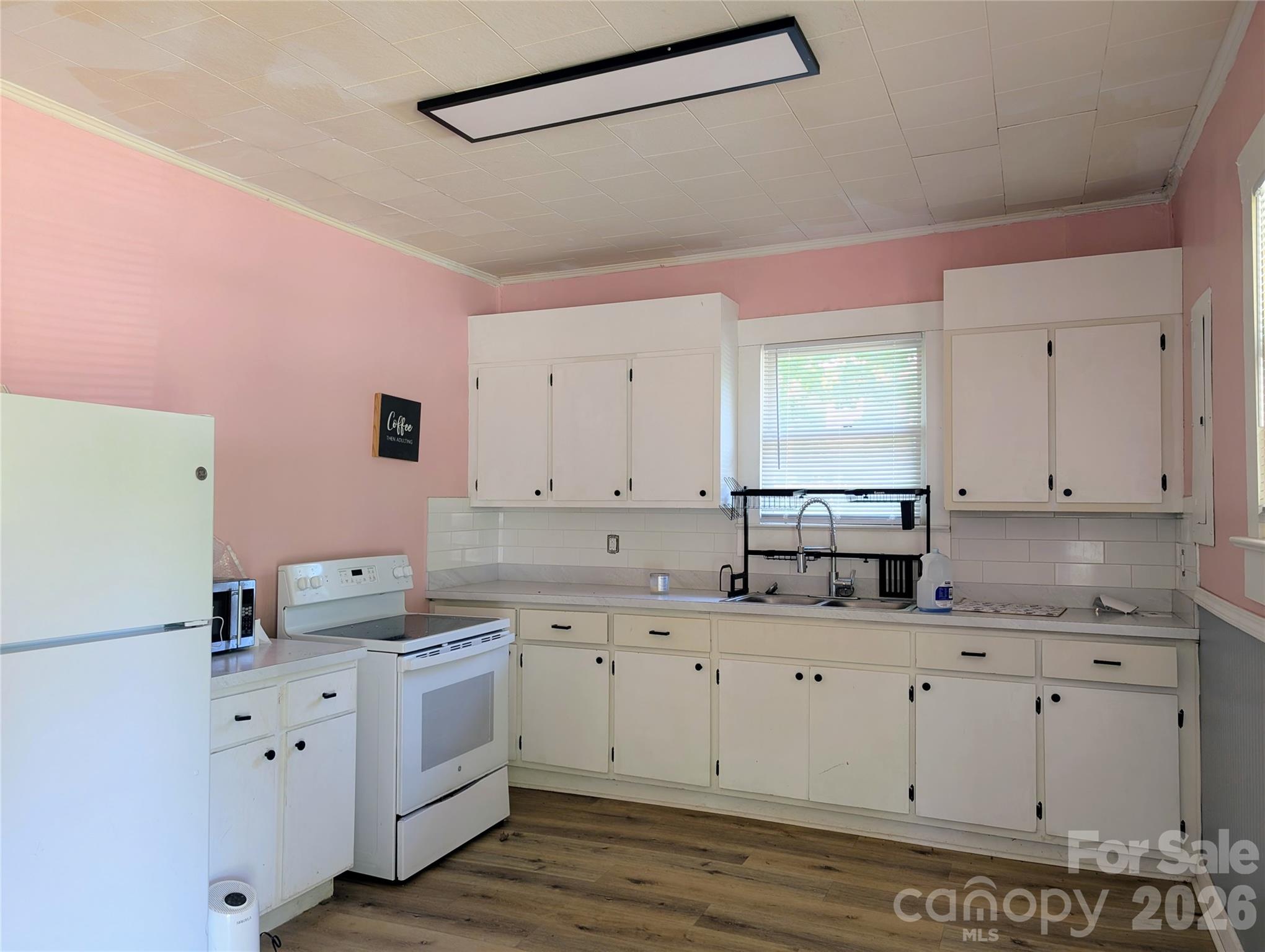 204 Shelby Street Property Photo 4