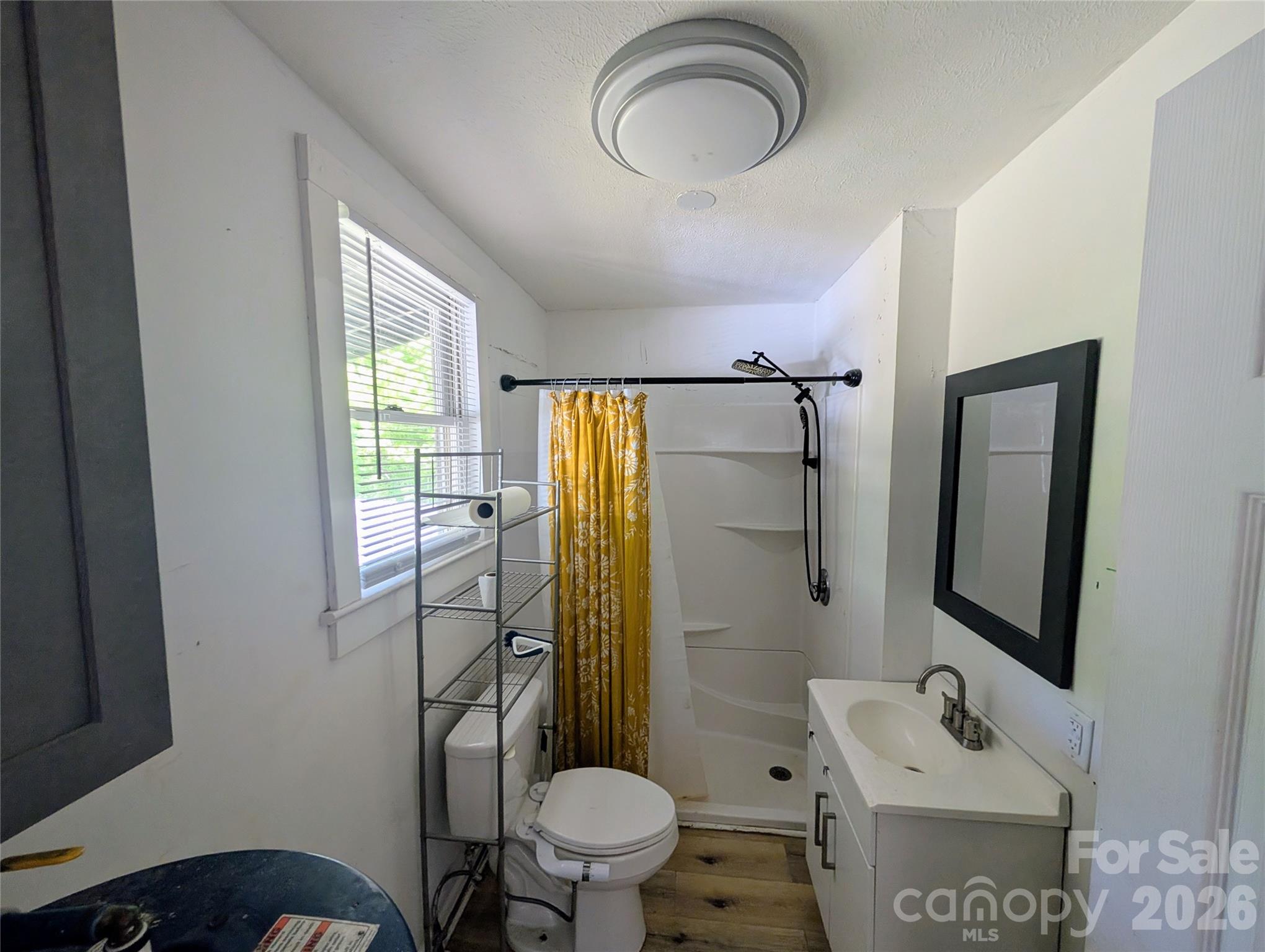 204 Shelby Street Property Photo 6