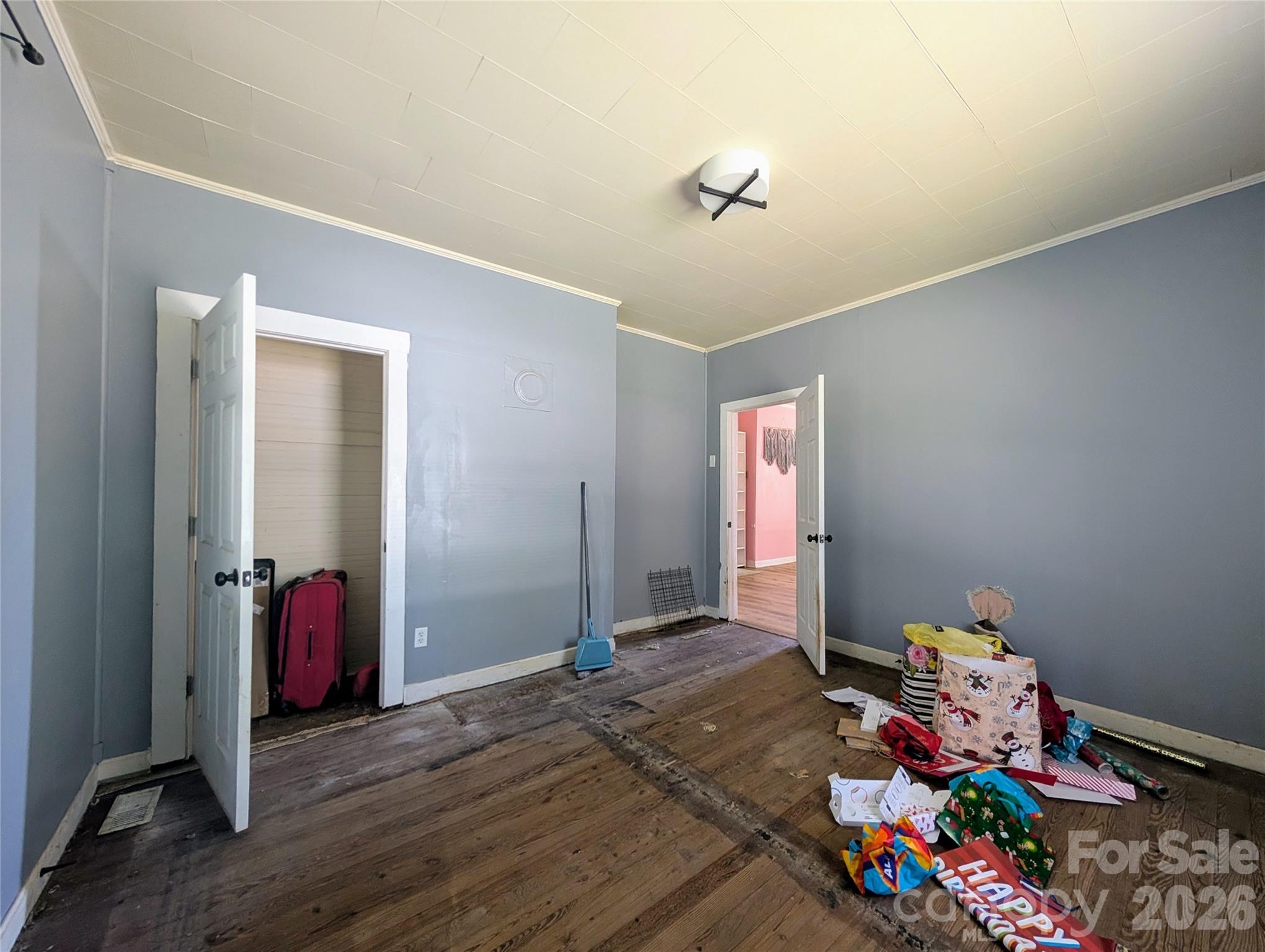 204 Shelby Street Property Photo 16