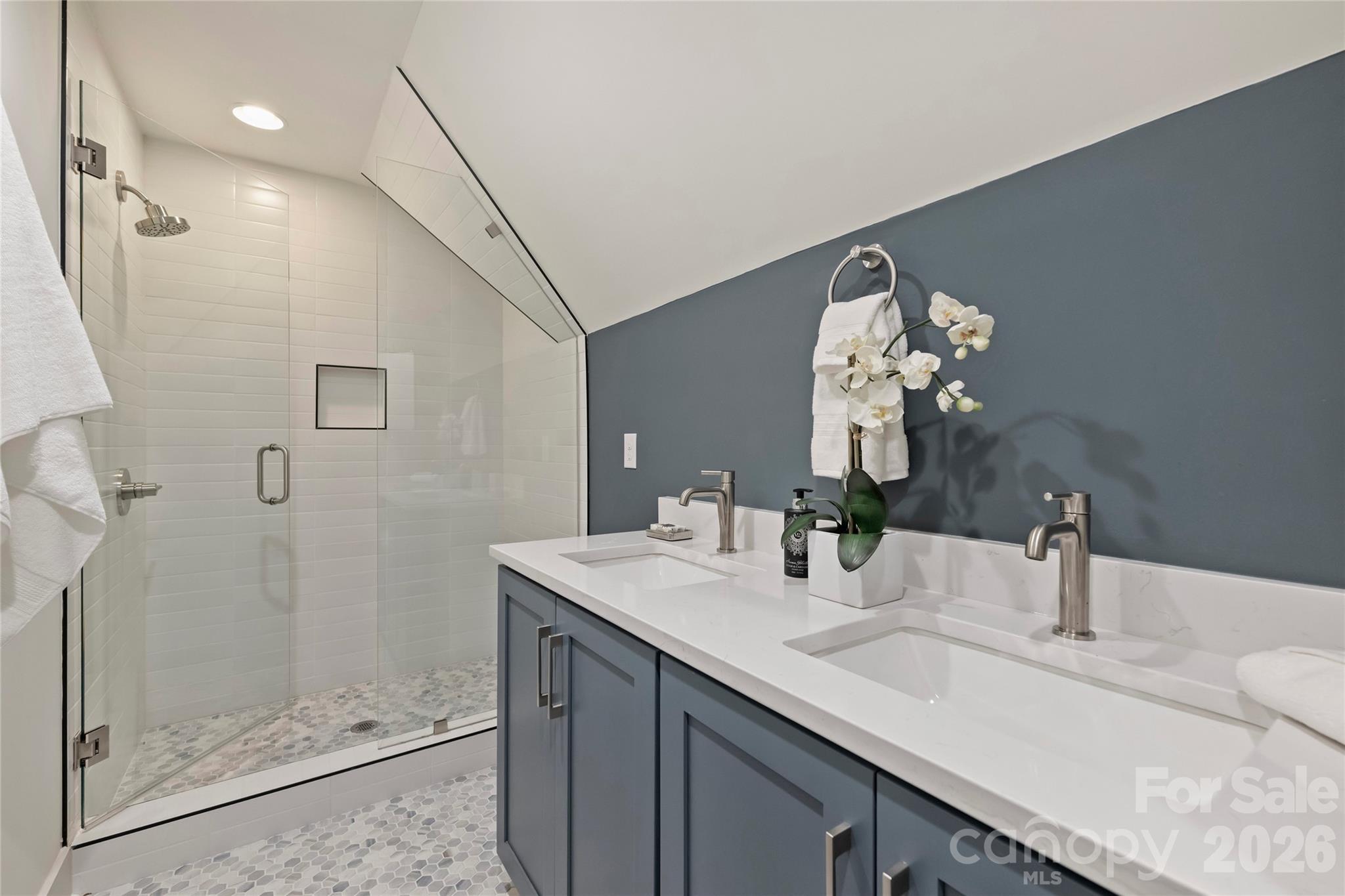 2027 Thurmond Place Property Photo 10
