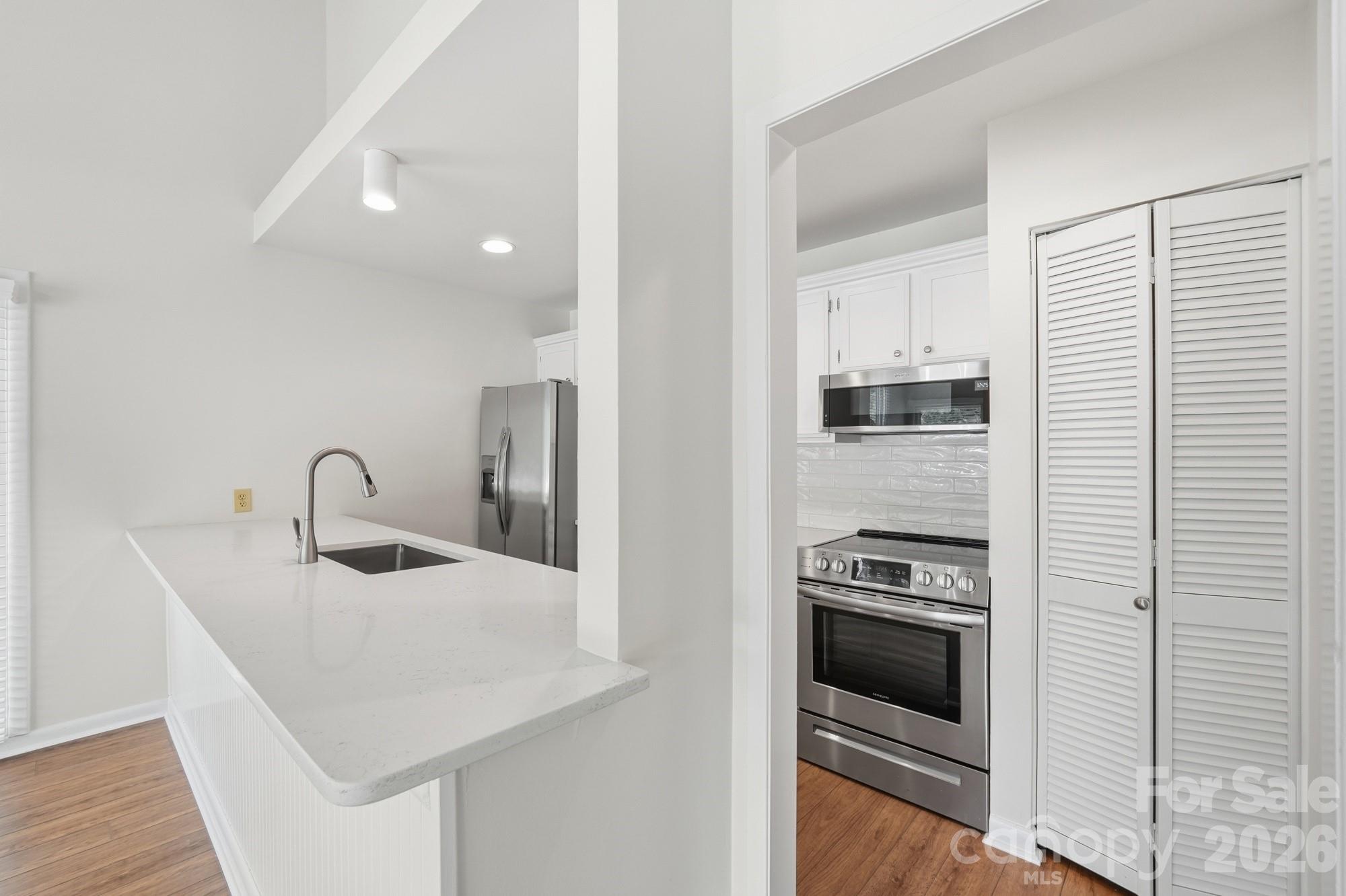 7 Marina Road Property Photo 16