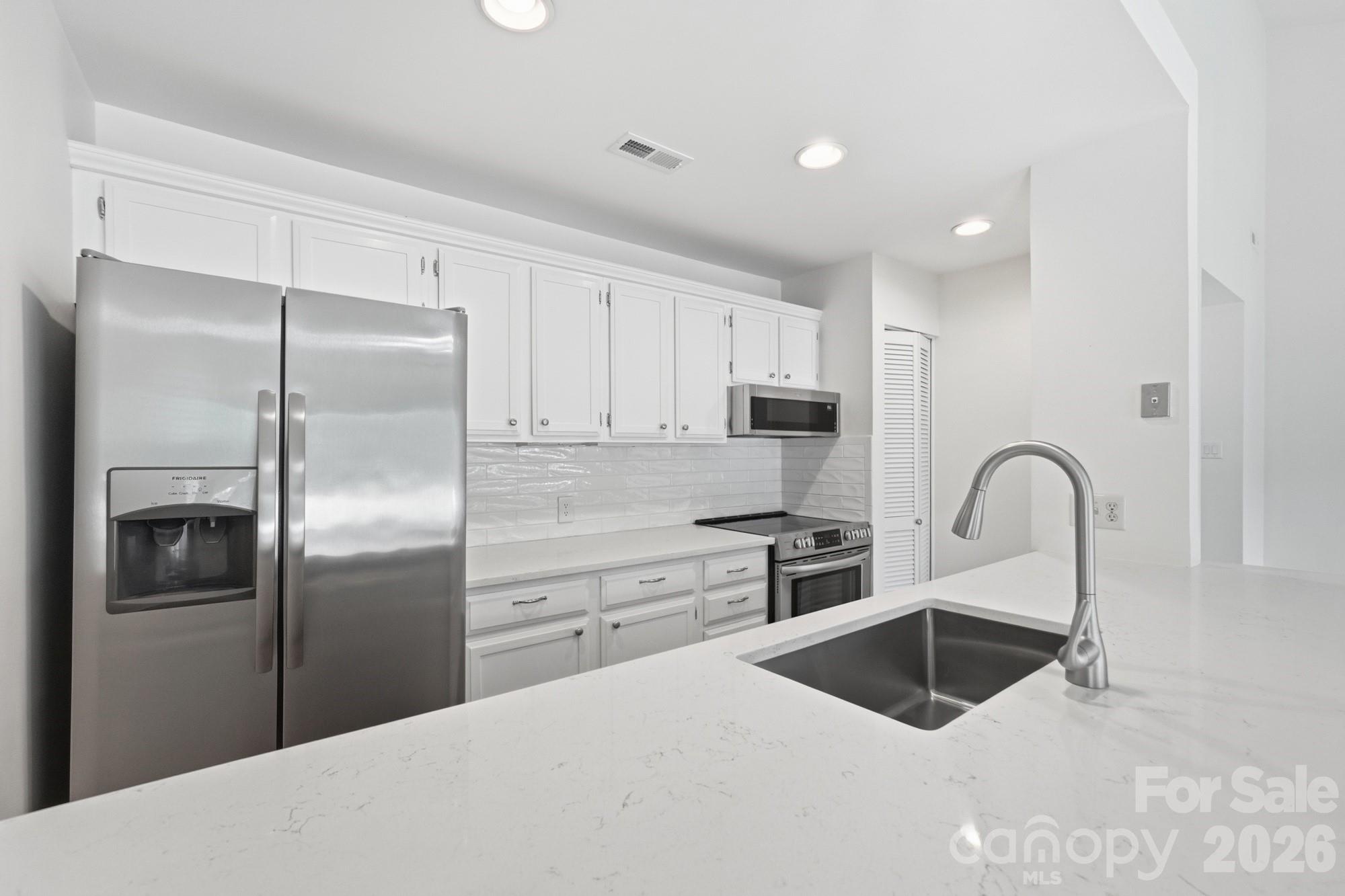 7 Marina Road Property Photo 19
