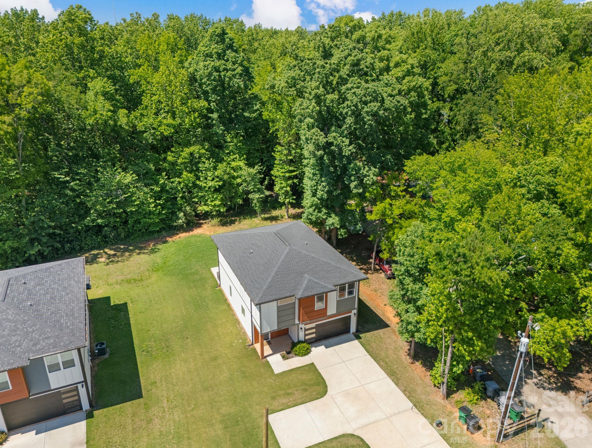 8925 Harrisburg Road Property Photo 3