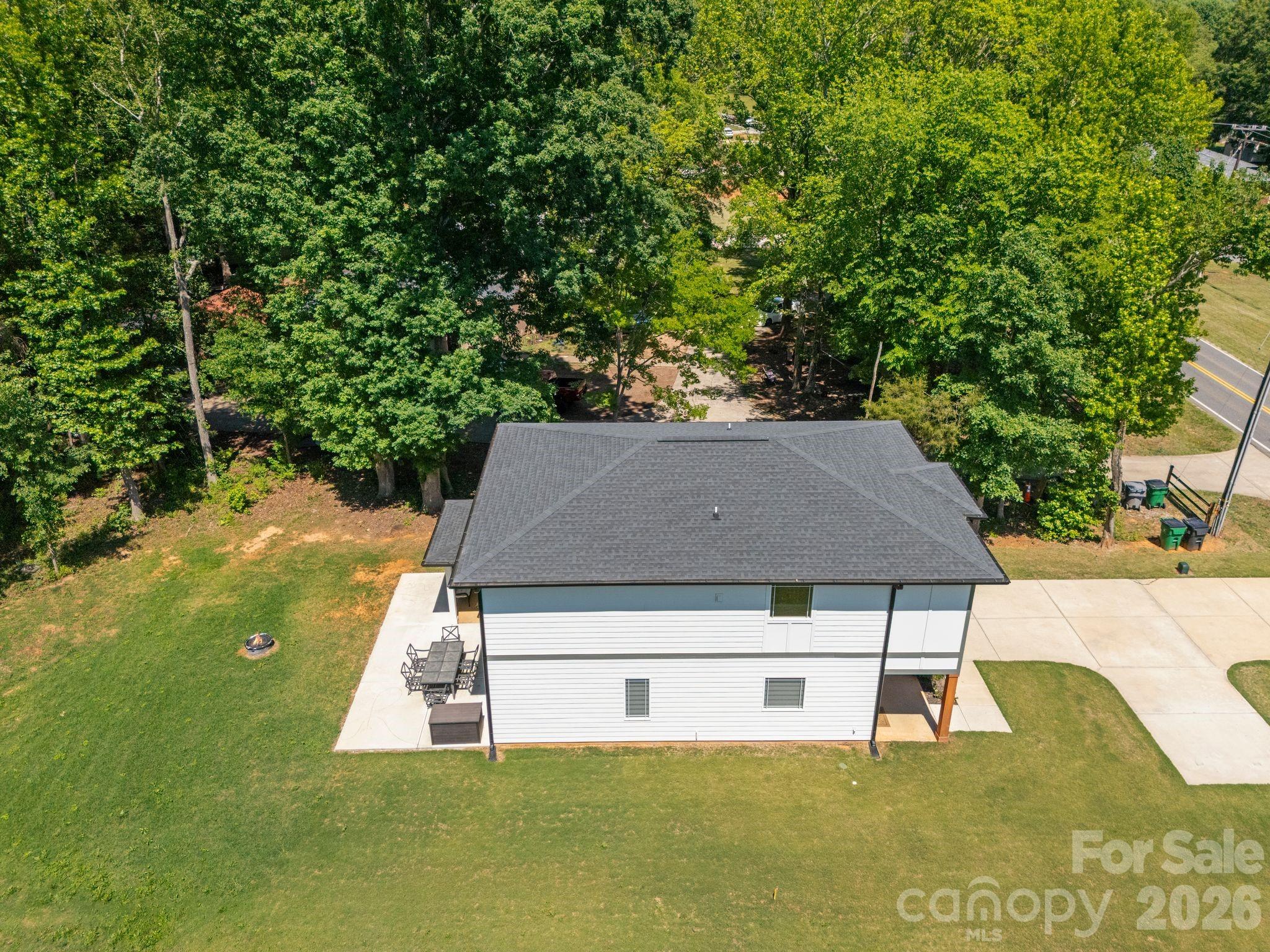 8925 Harrisburg Road Property Photo 4