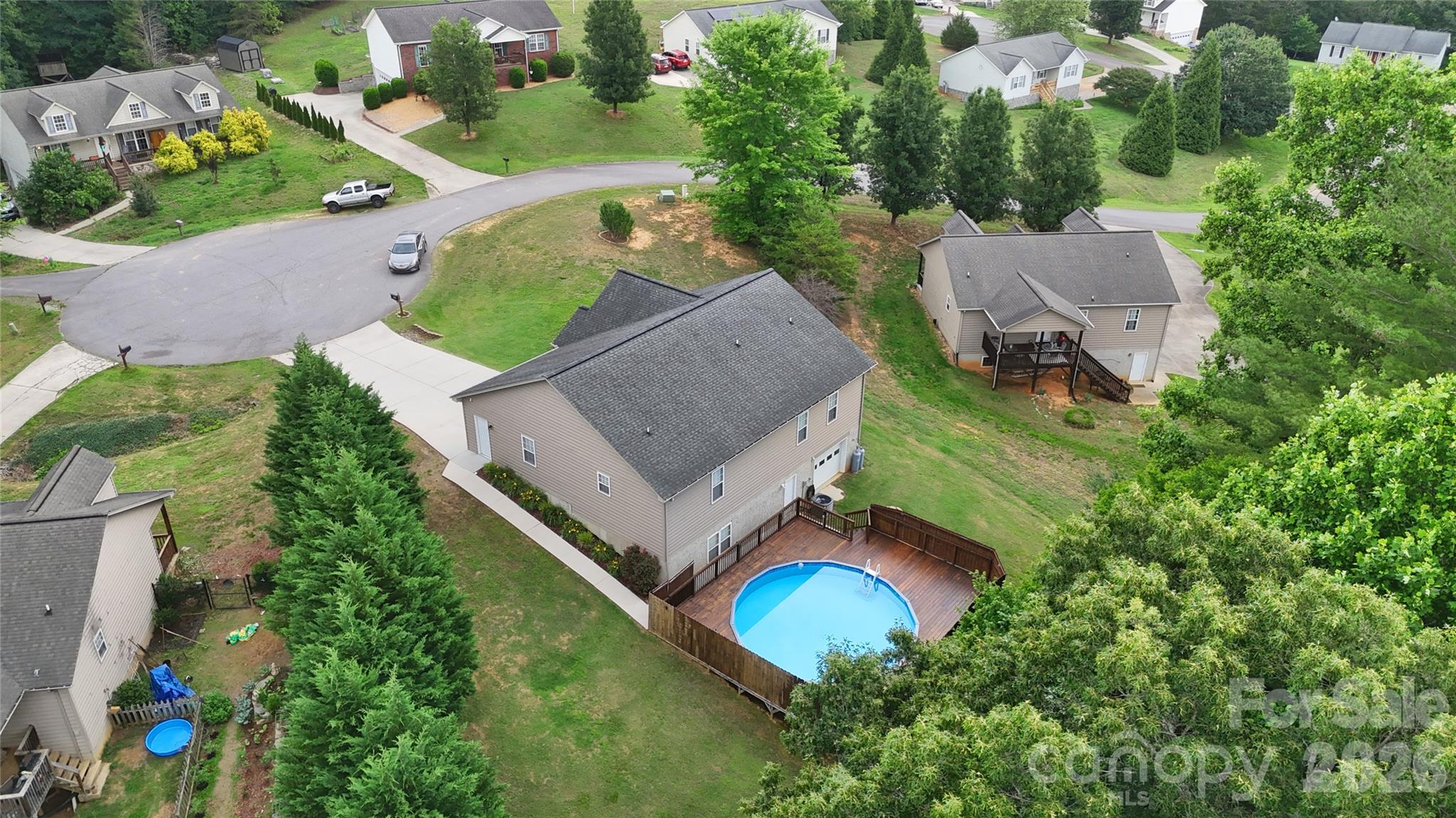 3933 Rocky Brook Place Property Photo 4