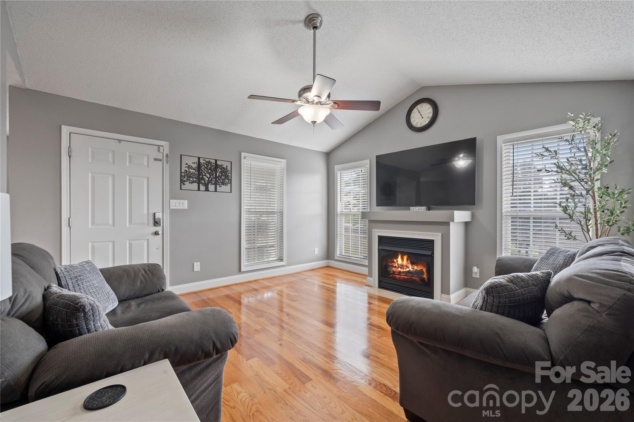3933 Rocky Brook Place Property Photo 9